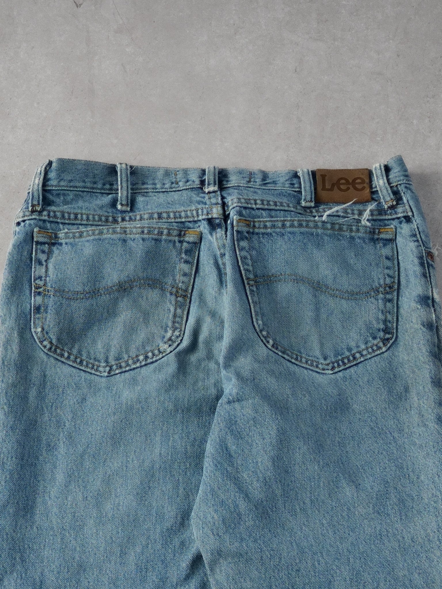 Vintage 90s Light Blue Lee Regular Fit Denim Jeans (34x30)