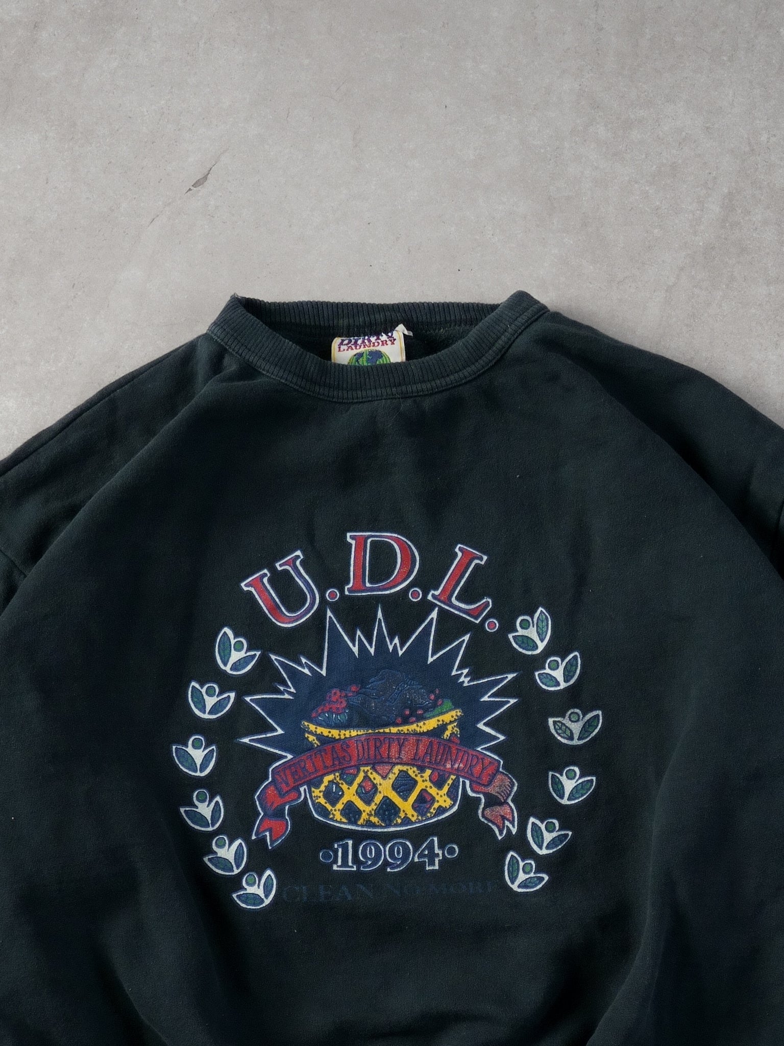 Vintage 94' Black Dirty Veritas Laundry "VDL" Graphic Tee (L)