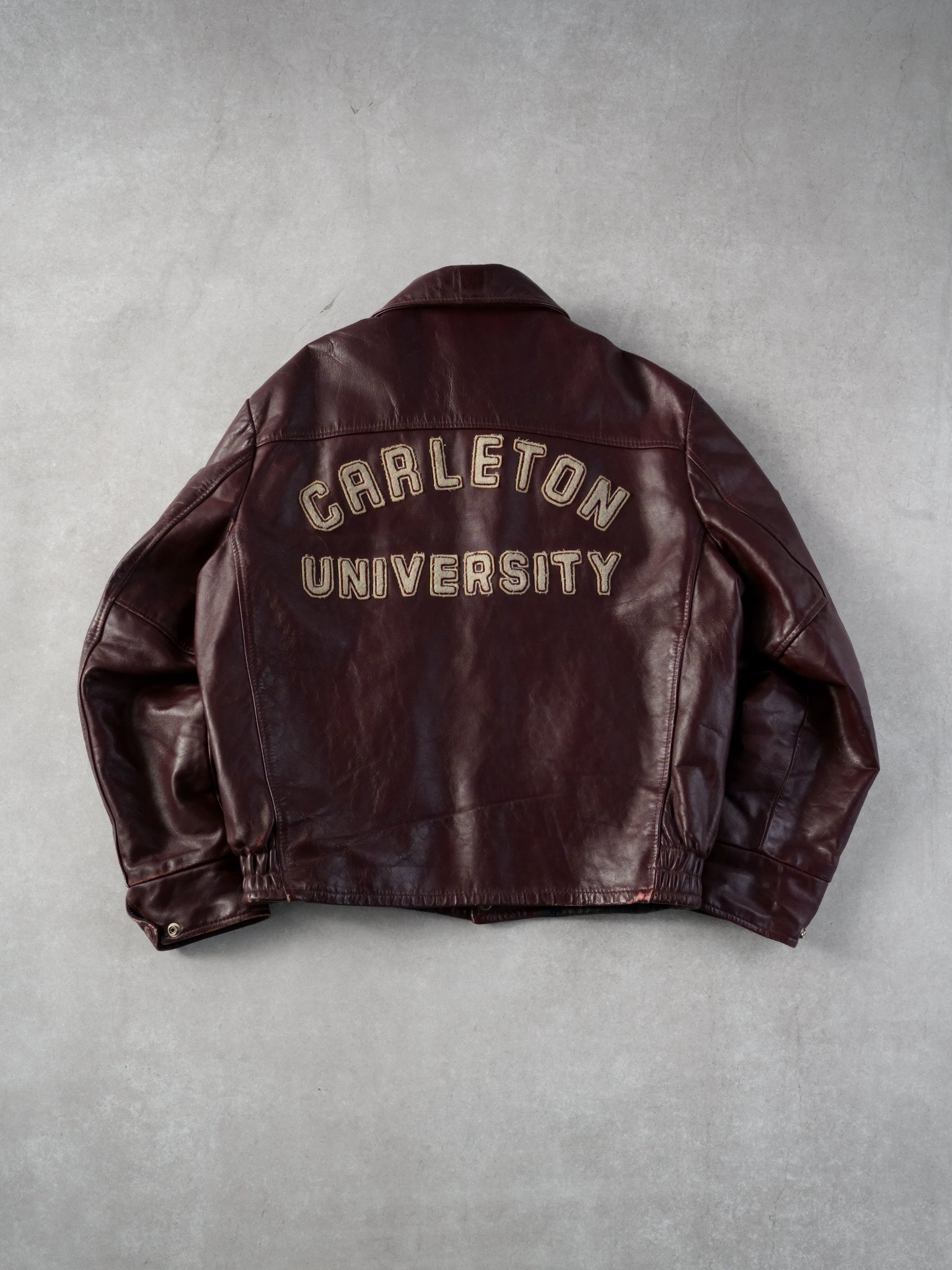 Vintage 89' Maroon Carleton University Emblem Collared Leather Jacket (M/L)