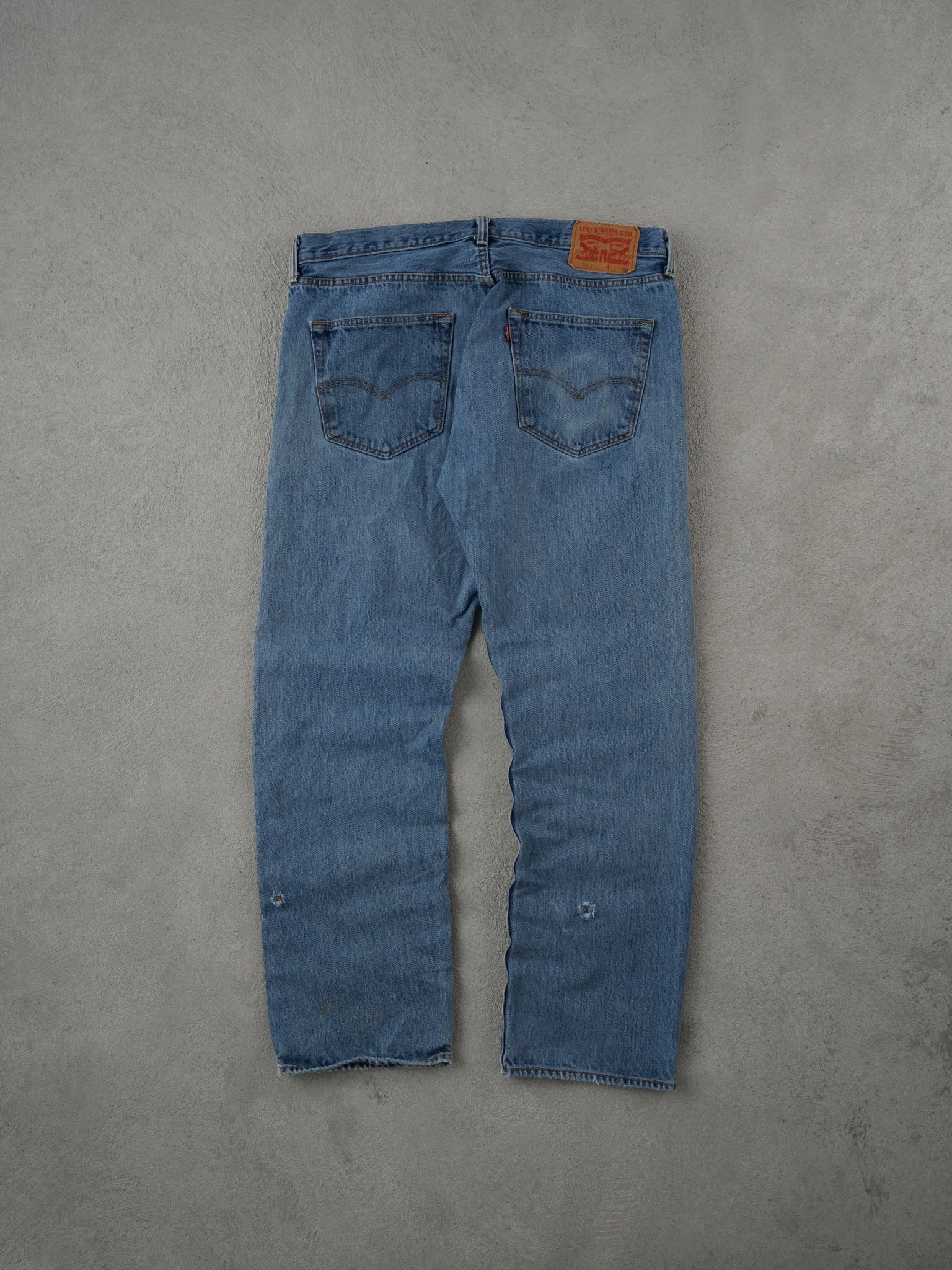 Vintage 90s Light Washed Blue Levi's 501 Denim Jeans (36x30)