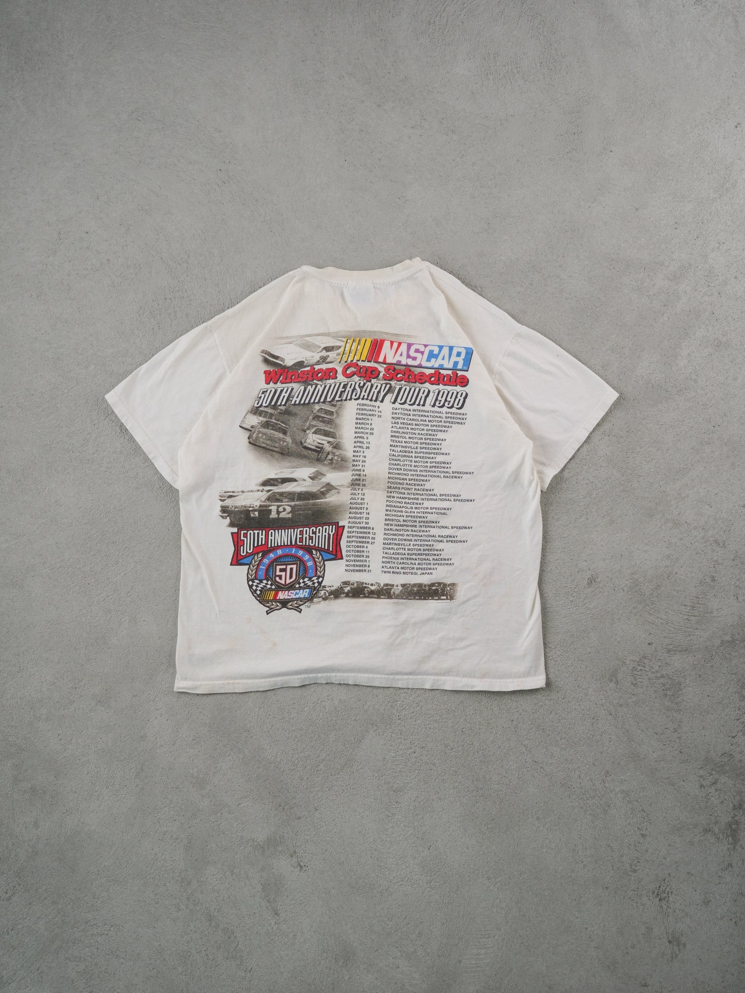 Vintage 98' White 50th Anniversary Tour Nascar Graphic Tee (M)