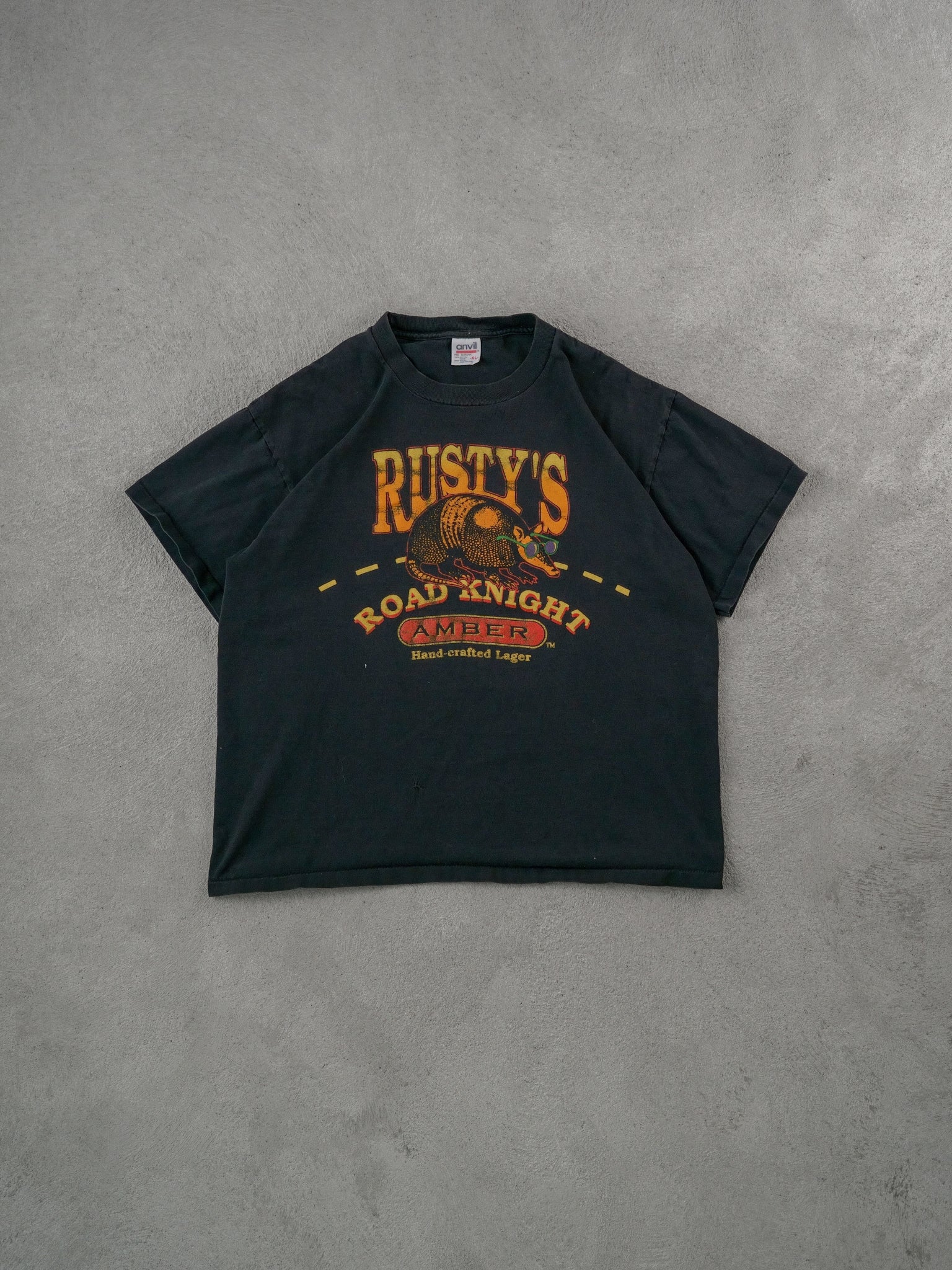 Vintage 90s Black Rusty's Handcrafted Lager Graphic Tee (M)