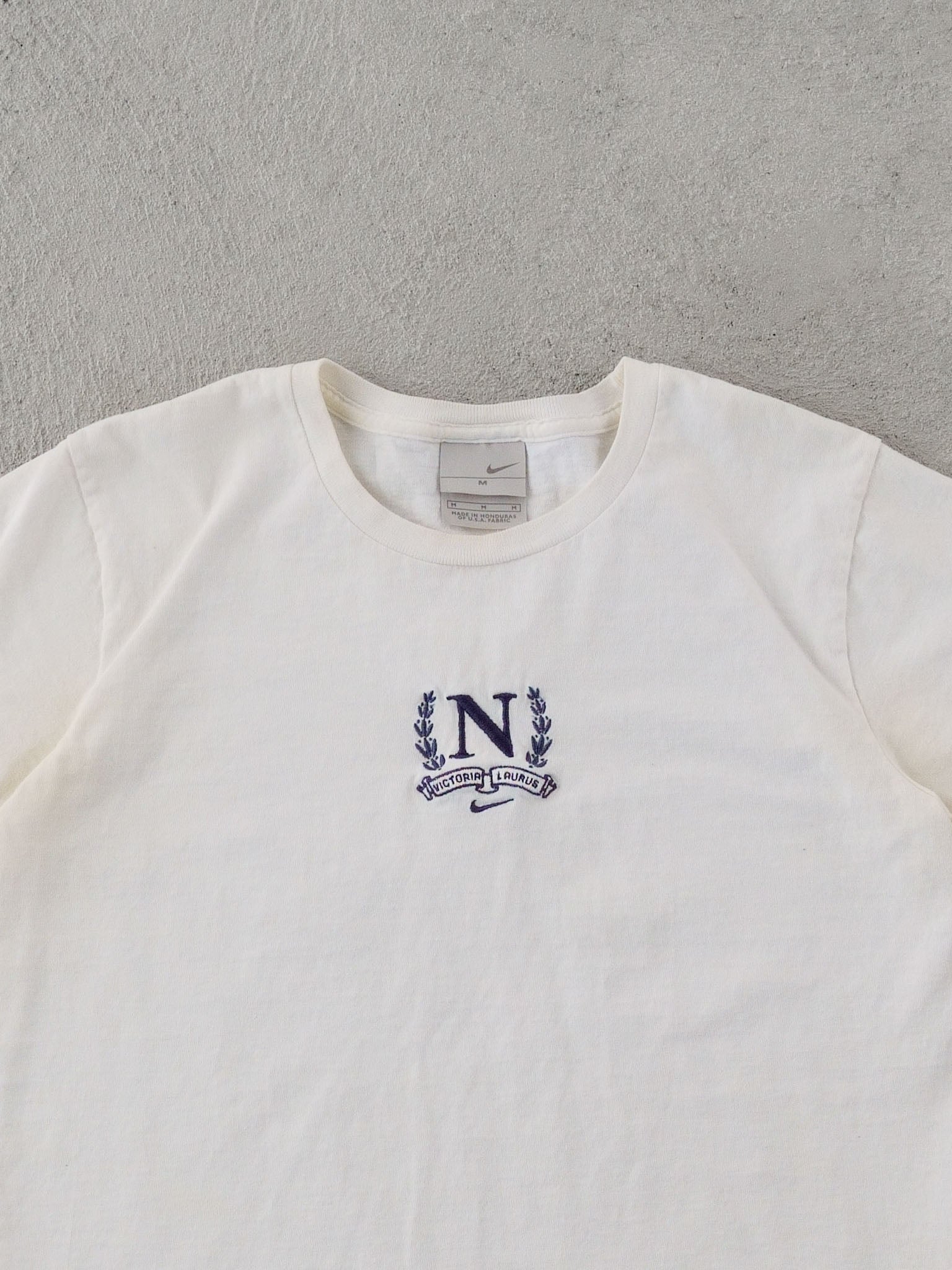 Vintage Y2k White Nike Victoria Laurus Embroidered Baby Tee (XS)