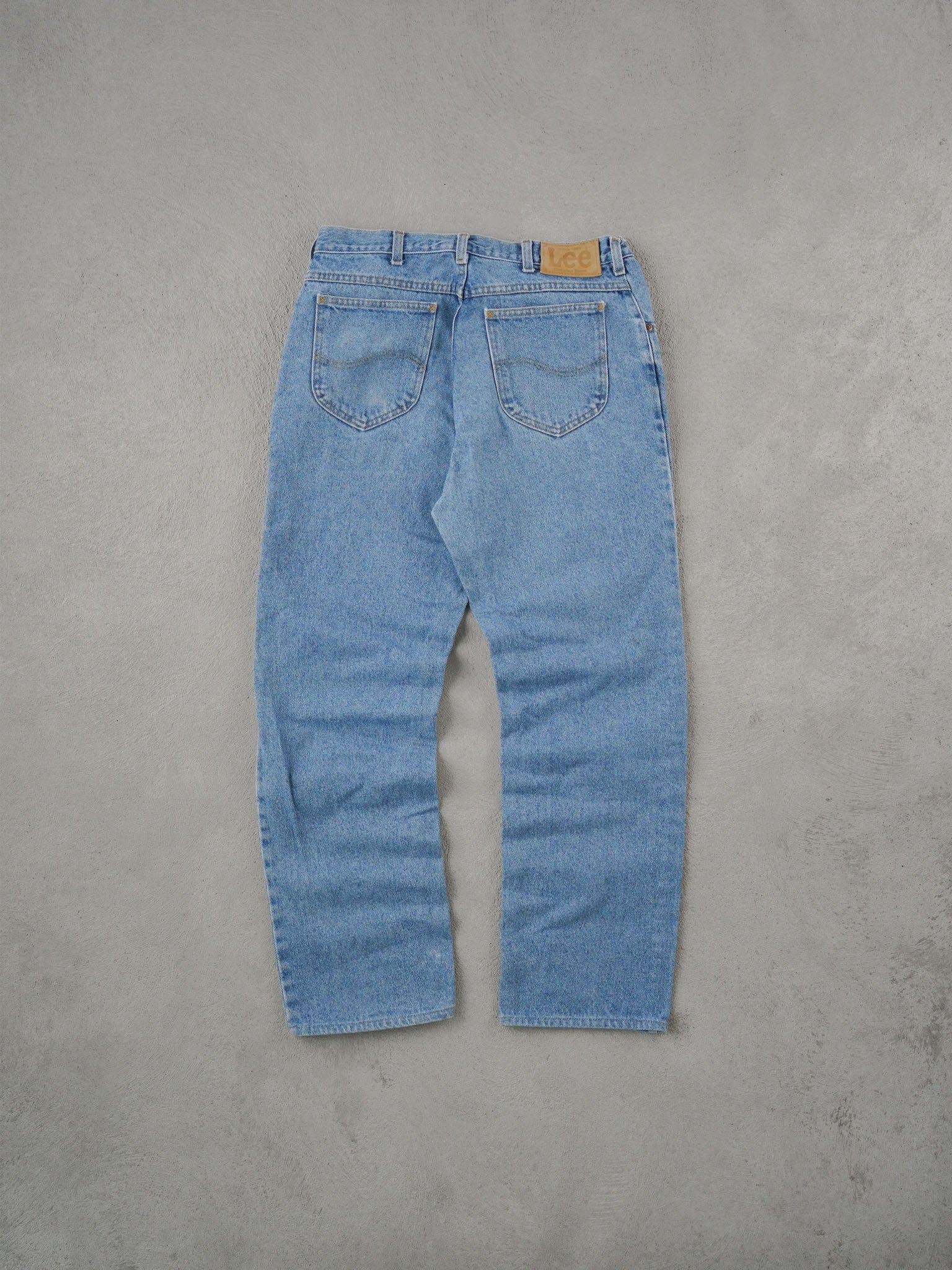 Vintage 90s Light Blue Lees Denim Jeans (32x31)