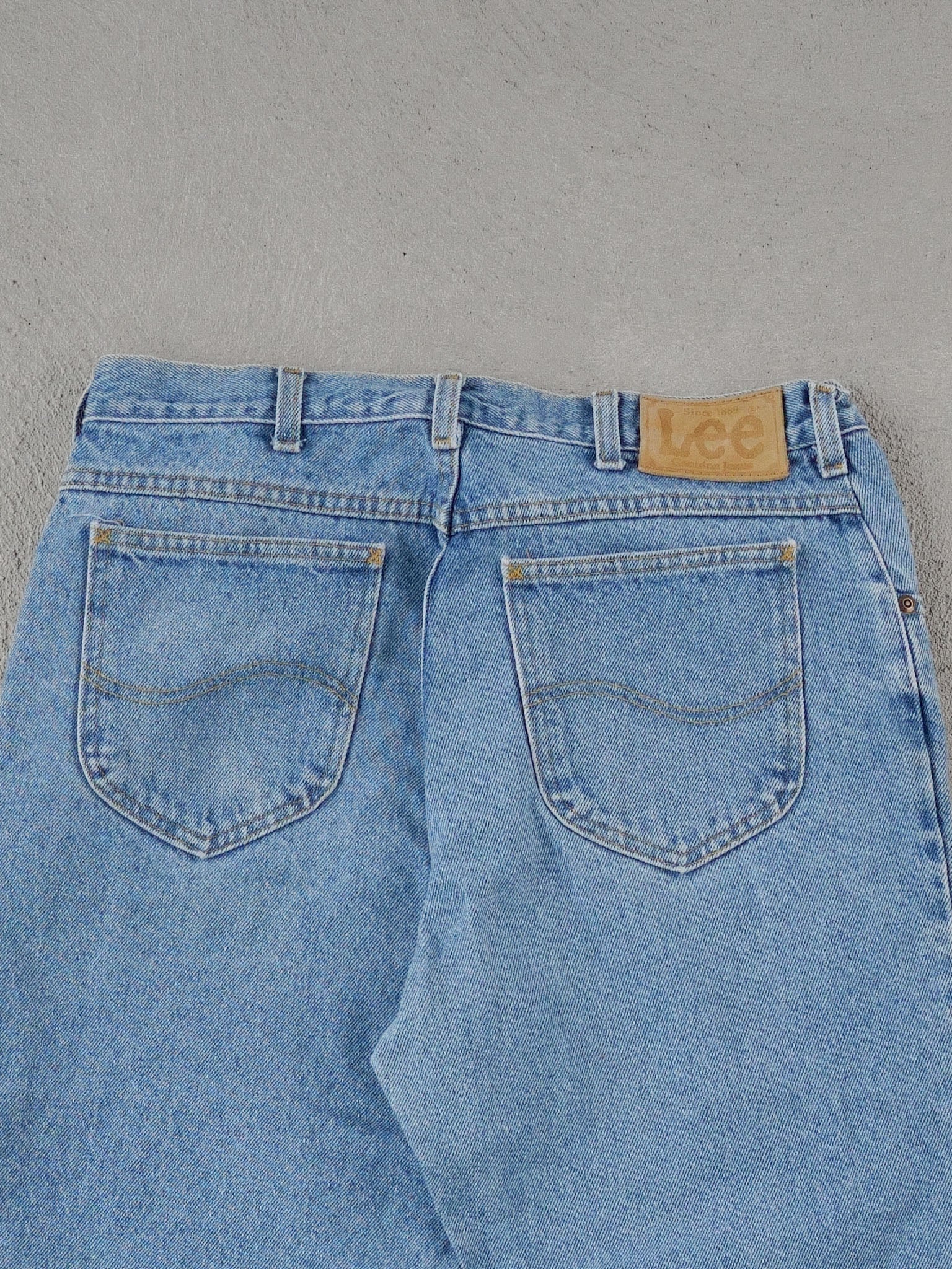 Vintage 90s Light Blue Lees Denim Jeans (32x31)