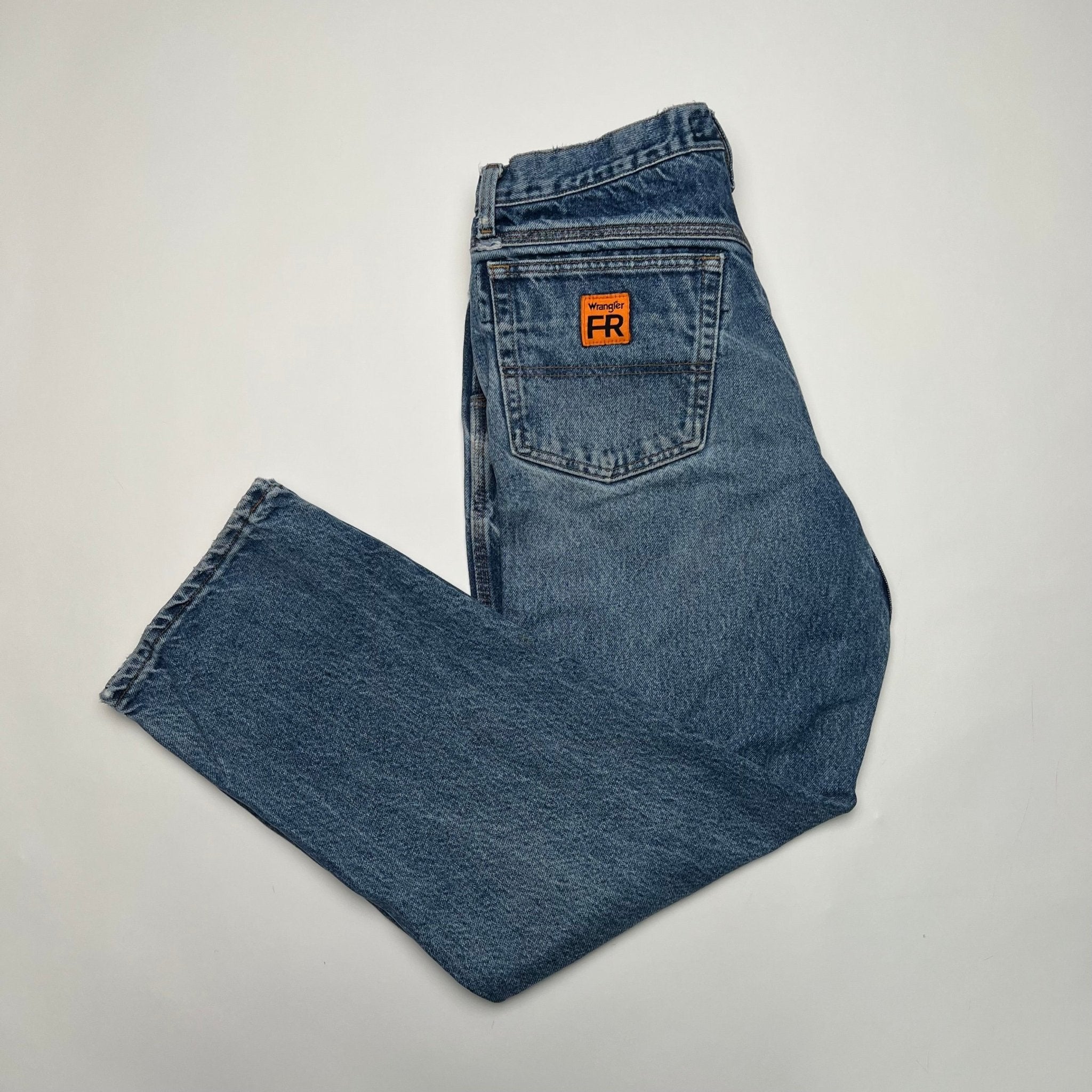 Vintage Wrangler FR Workwear Jeans (33 x 30) | Rebalance Vintage.