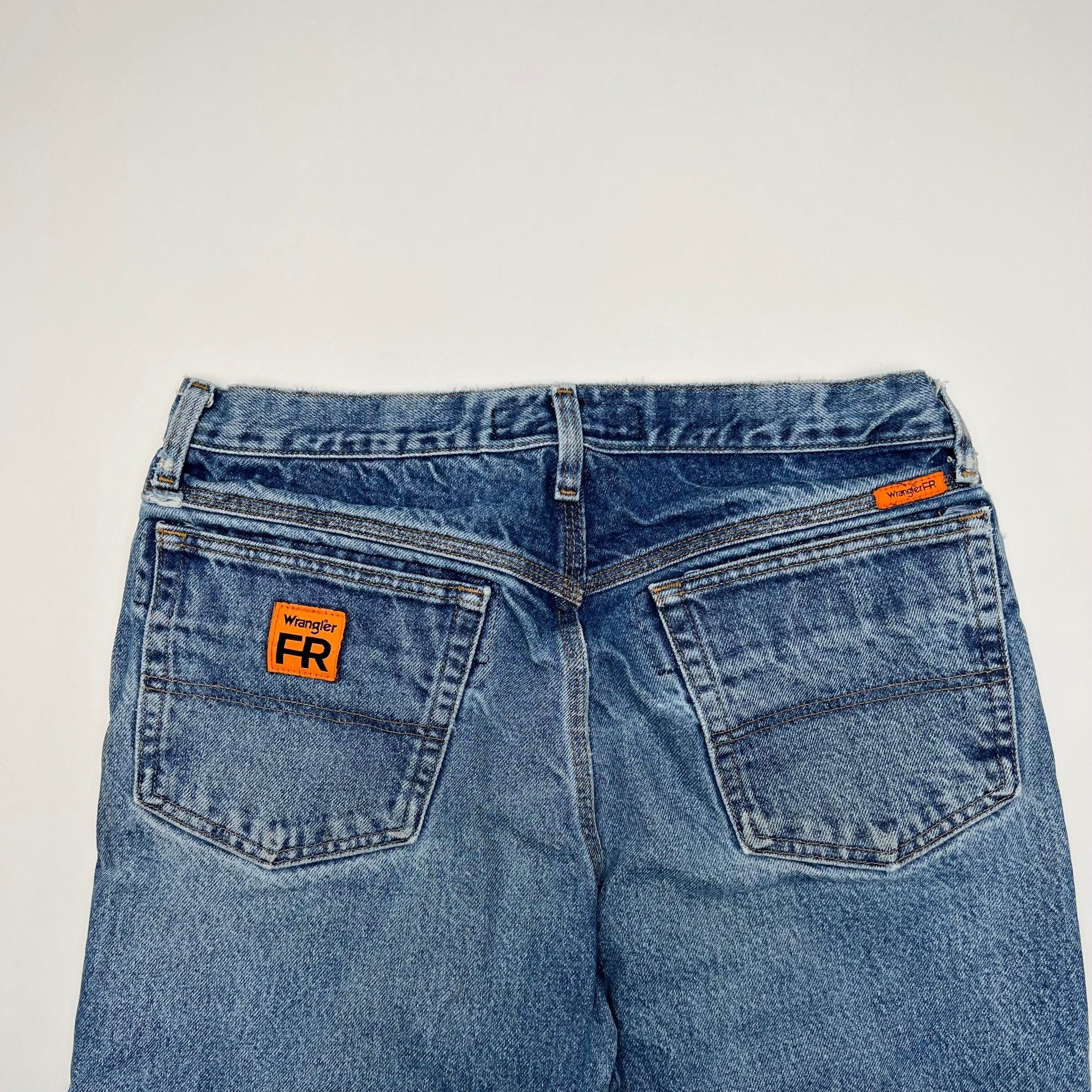 Vintage Wrangler FR Workwear Jeans (33 x 30) | Rebalance Vintage.