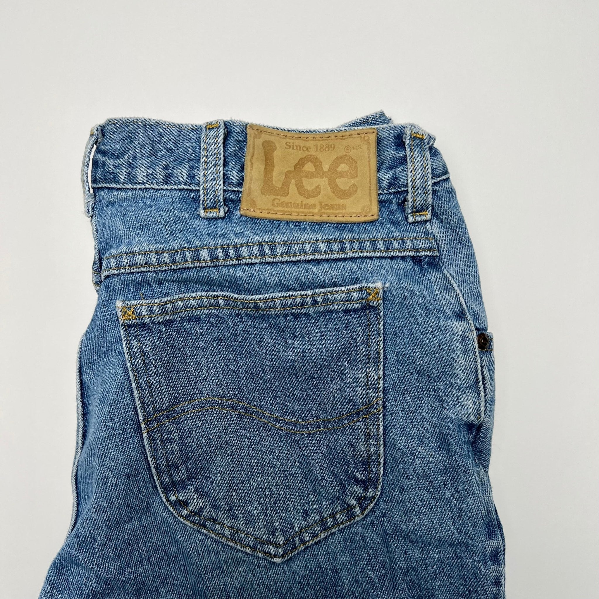 Vintage Blue Lee Jeans (34 x 32) | Rebalance Vintage.