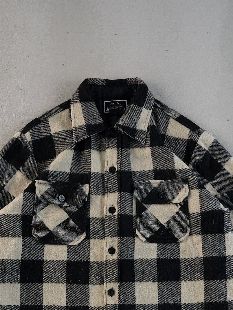 Vintage 90s Black and White Plaid Flannel Button Up (M)