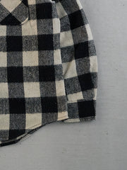 Vintage 90s Black and White Plaid Flannel Button Up (M)