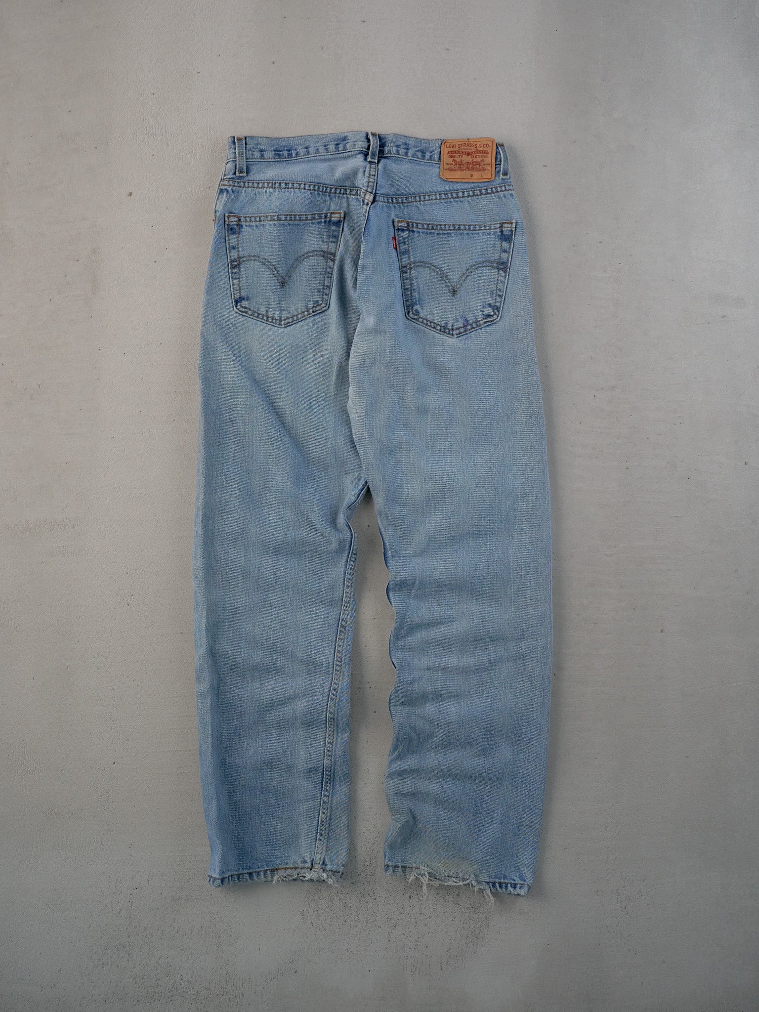 Vintage 90s Light Blue Levi's 505 Denim Jeans (30x31)