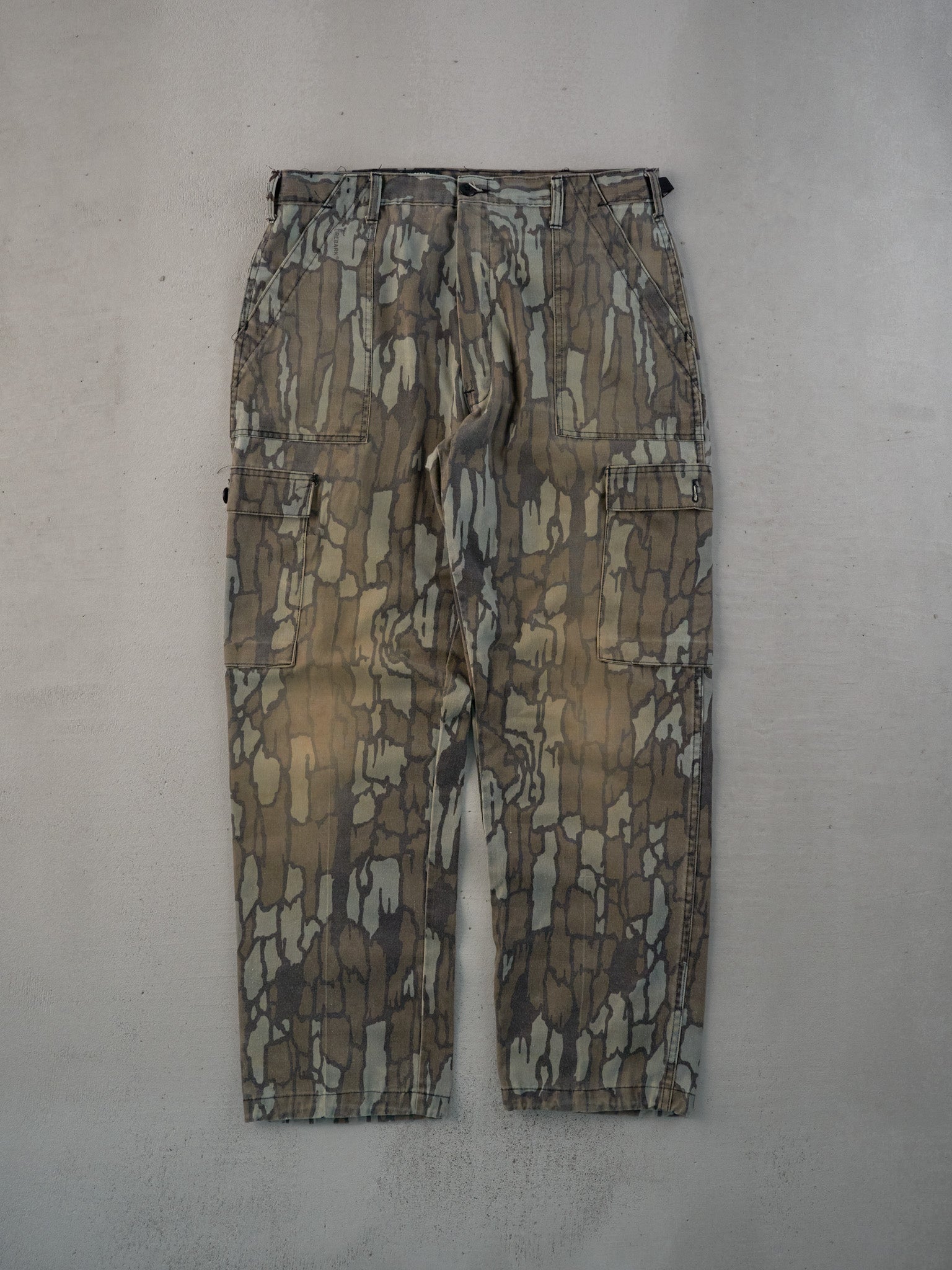 Vintage 90s Mossy Green Realtree Camo Cargo Pants (35x29)