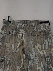 Vintage 90s Mossy Green Realtree Camo Cargo Pants (35x29)