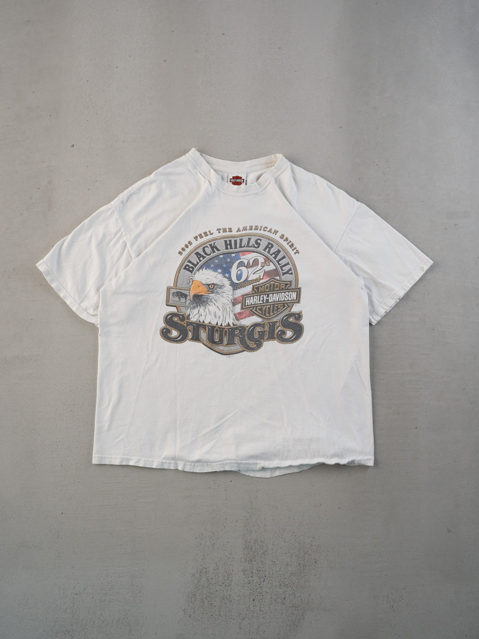 Vintage 02' White Harley Davidson Black Hills Rally Sturgis Graphic Tee (M)