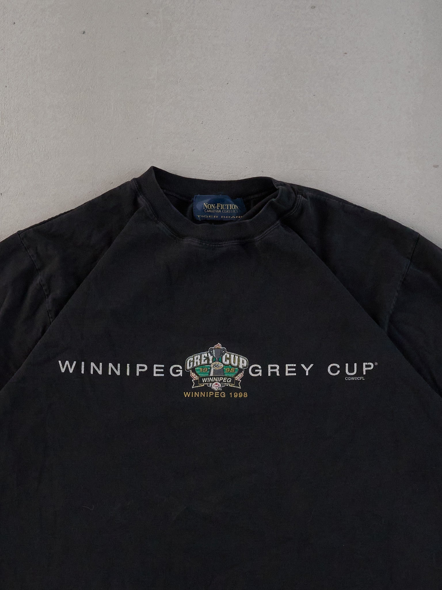 Vintage 98' Black Winnipeg Grey Cup Graphic Tee (M)