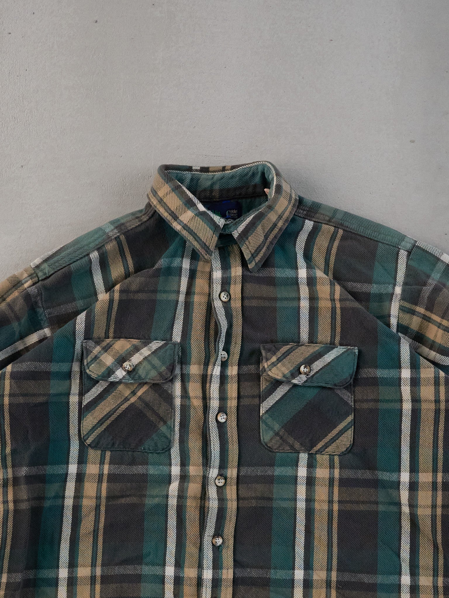 Vintage 90s Green and Beige Flannel Collared Button Up (L)