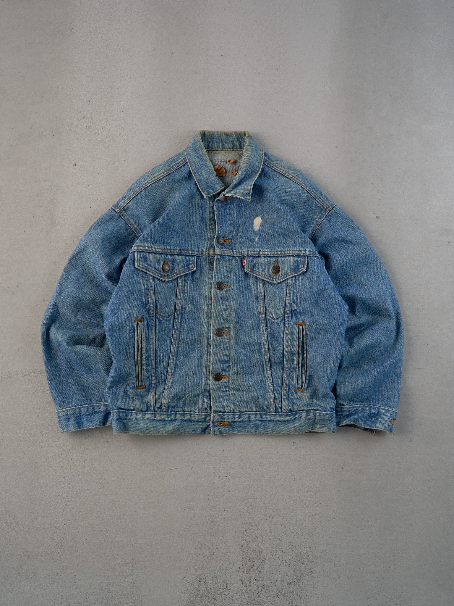 Vintage 90s Light Washed Blue Type 3 Levi's Denim Jacket (M)