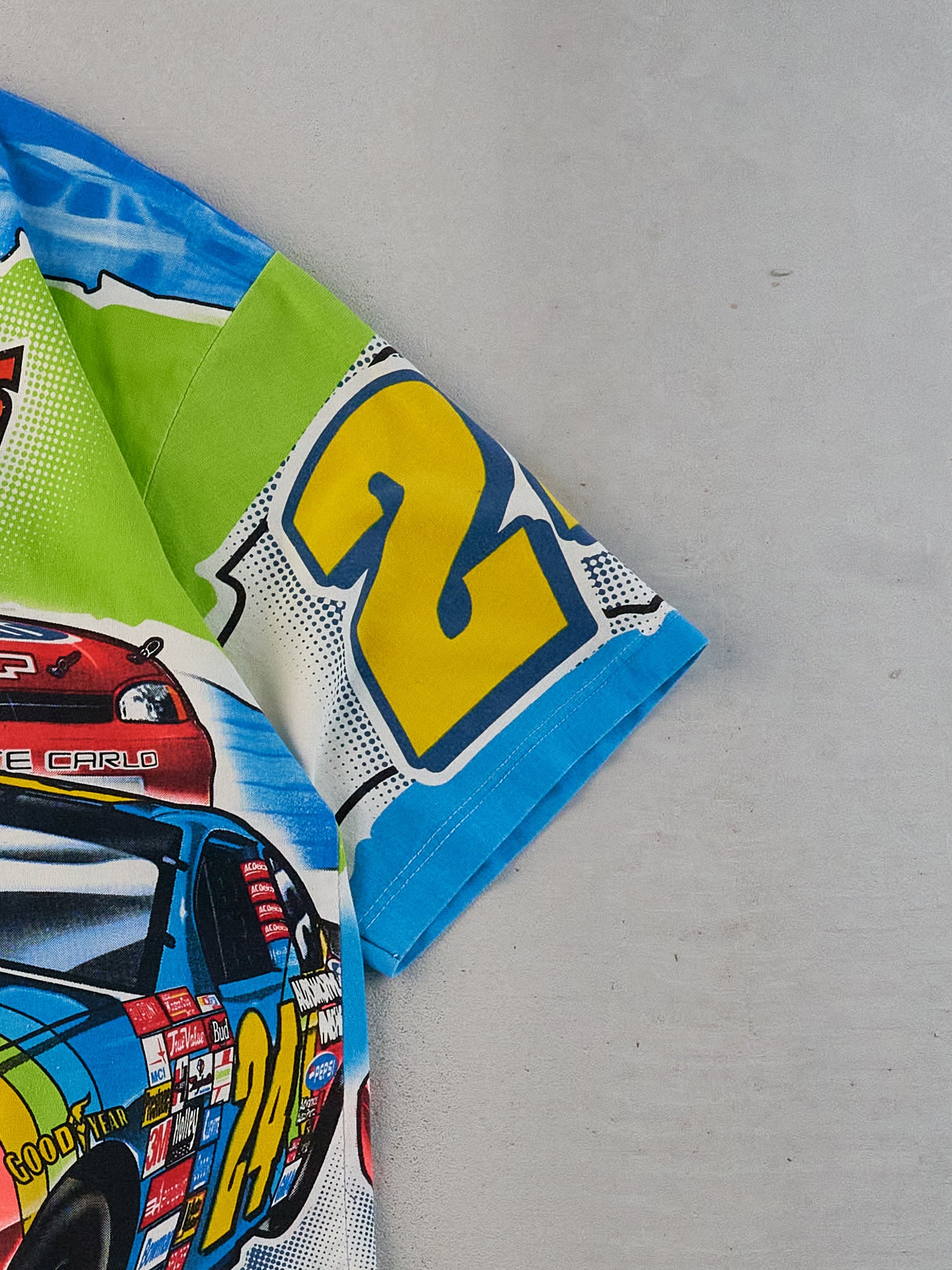 Vintage 99' Jeff Gordon Dupont NASCAR Racing All Over Print Tee (L)