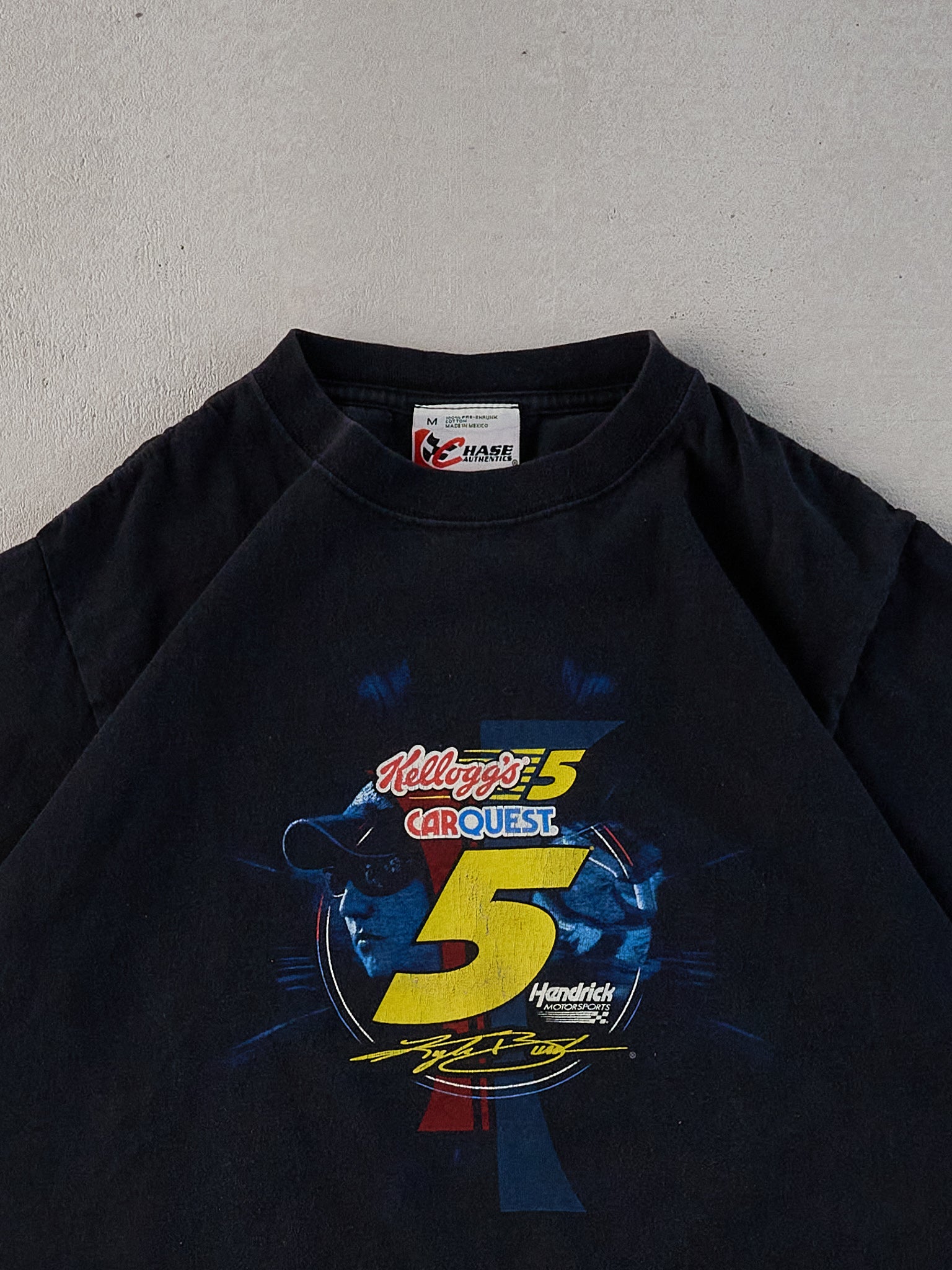 Vintage 07' Black Kyle Busch Nascar Racing Graphic Tee (S)
