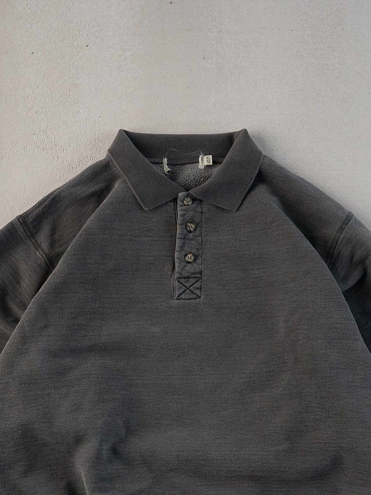 Vintage 90s Washed Black 1/4 Buttoned Crewneck (L/XL)