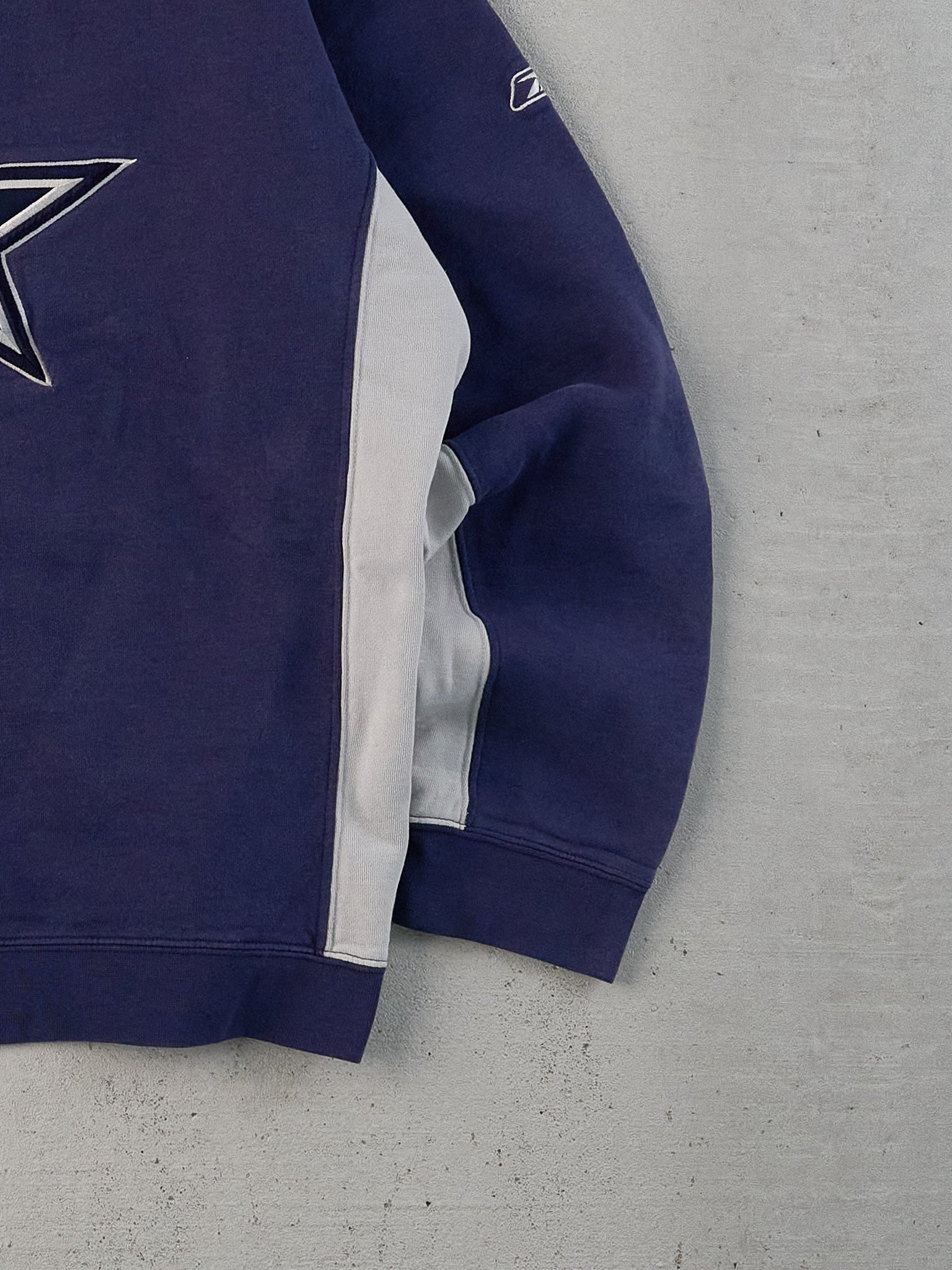 Vintage Y2K Navy Blue Dallas Cowboys NFL Crewneck (L)