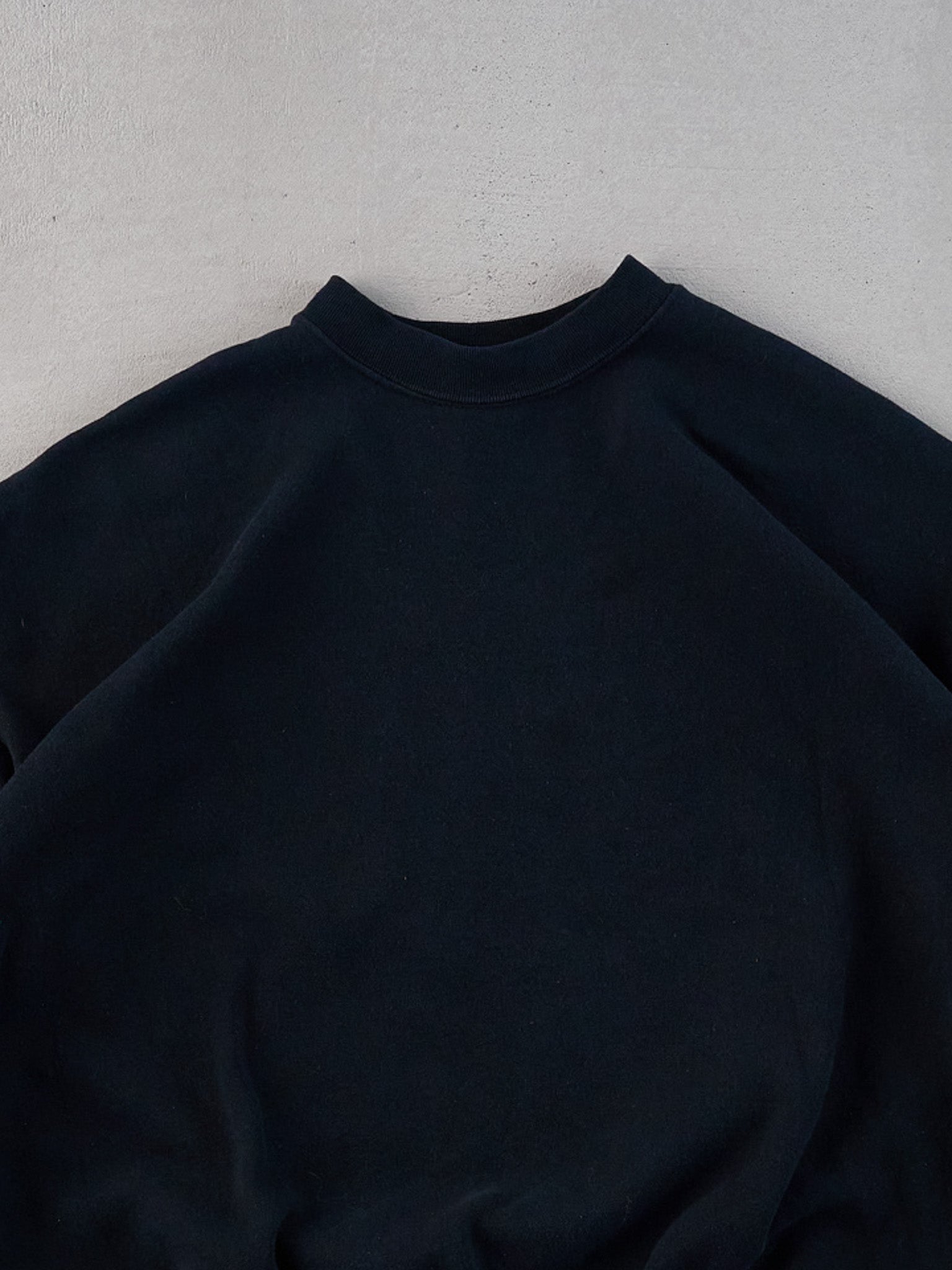 Vintage 90s Black Hanes Blank Crewneck (M/L)