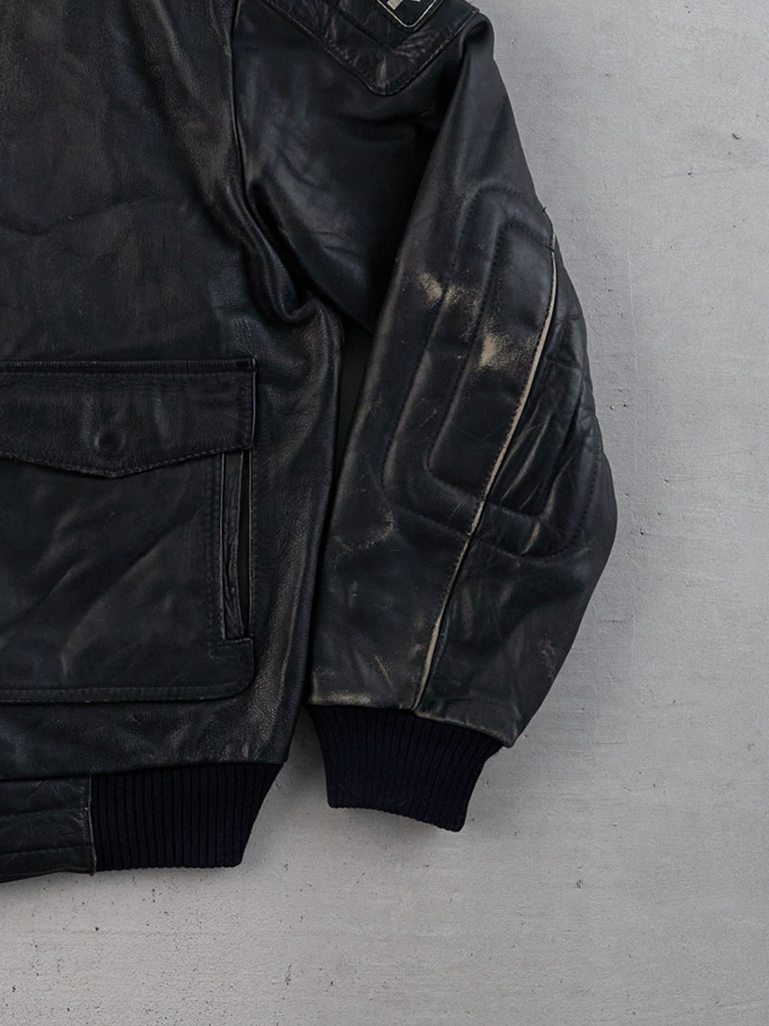 Vintage 90s Black Neilson Rigg Collared Leather Jacket (M)