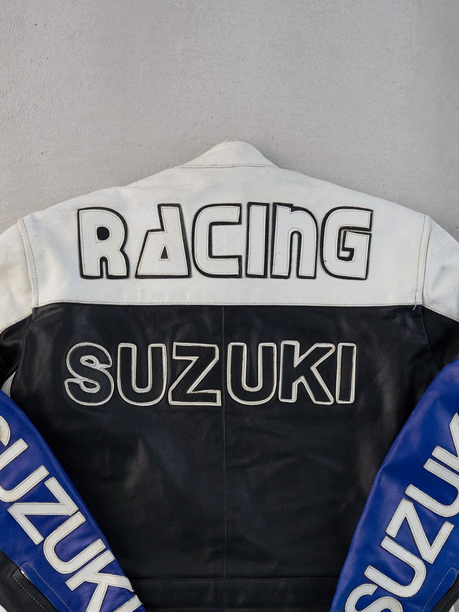 Vintage 90s White, Black and Blue Suzuki Biker Leather Jacket (M)