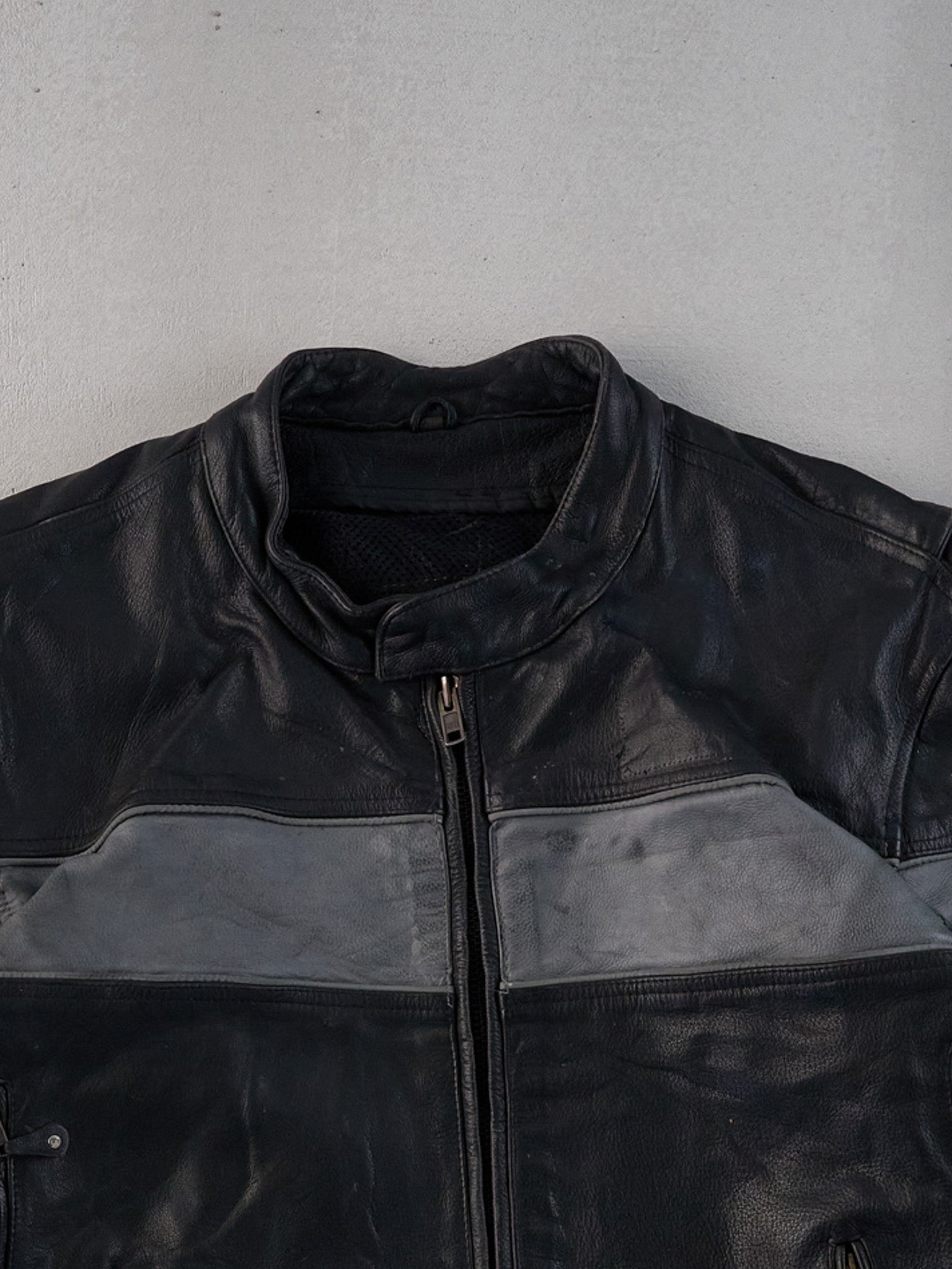 Vintage 90s Black and Grey Leather Racing Jacket (L/XL)