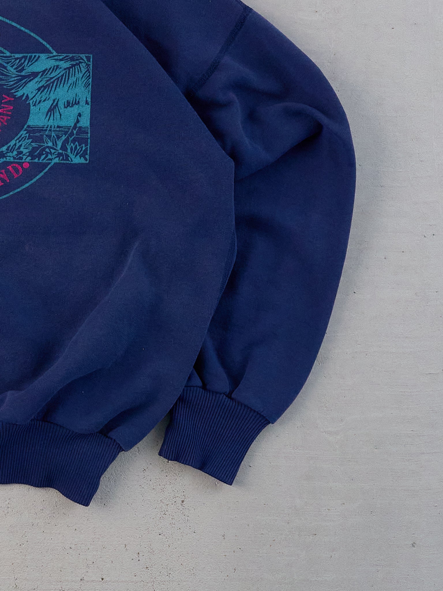 Vintage 80s Navy Blue Coconut Joes Graphic Crewneck (M/L)