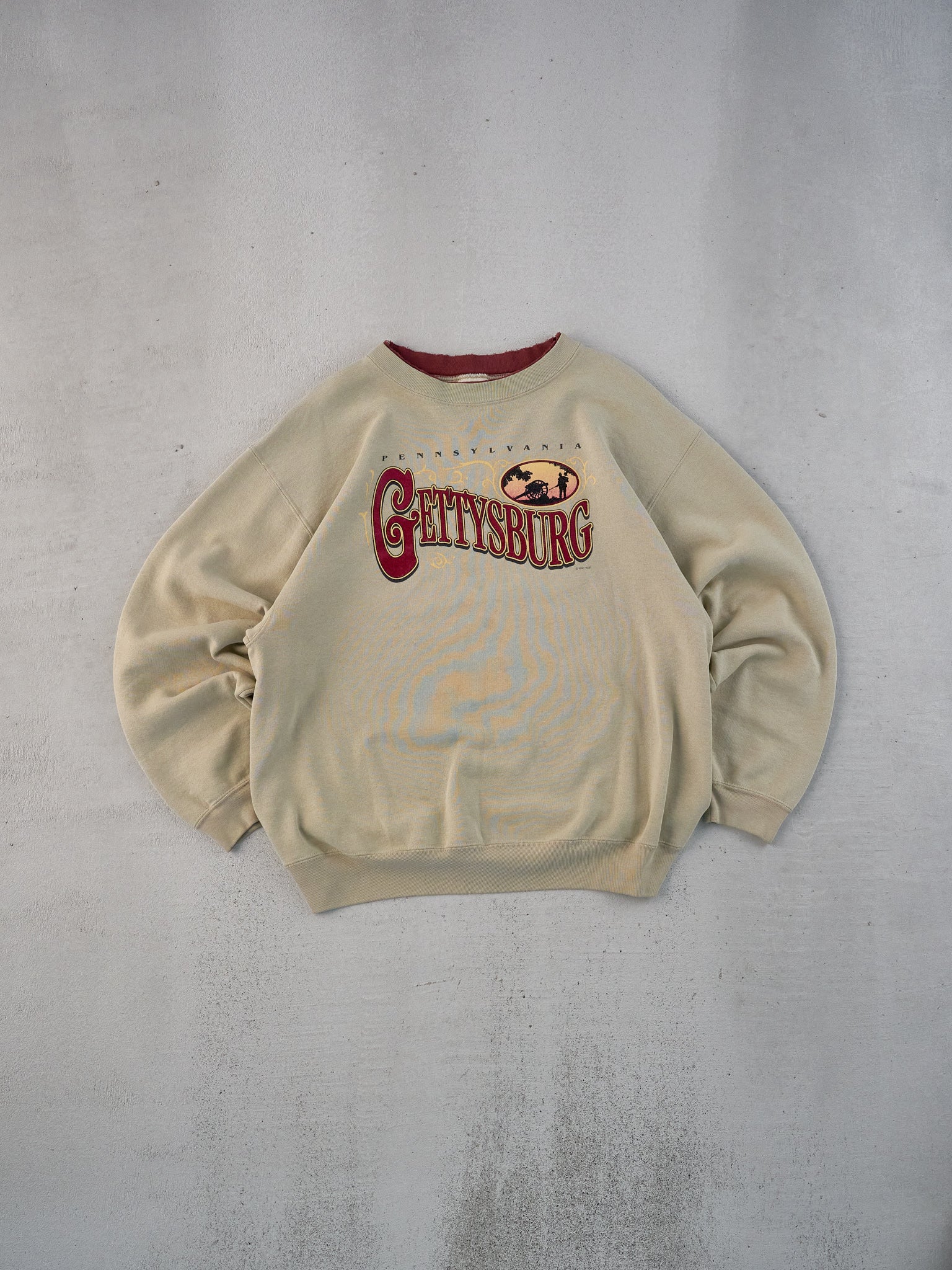 Vintage 90s Beige and Maroon Gettysburg Crewneck (M)