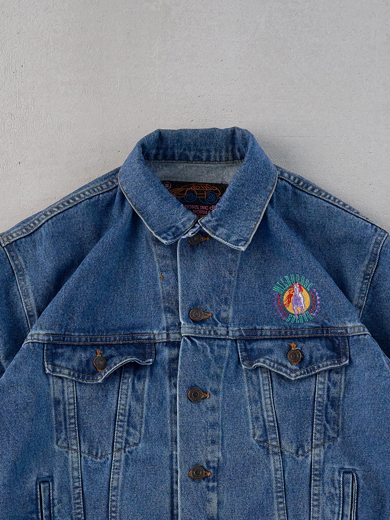 Vintage 94' Blue Wild Horse Saloon Nashville Denim Jacket (M)