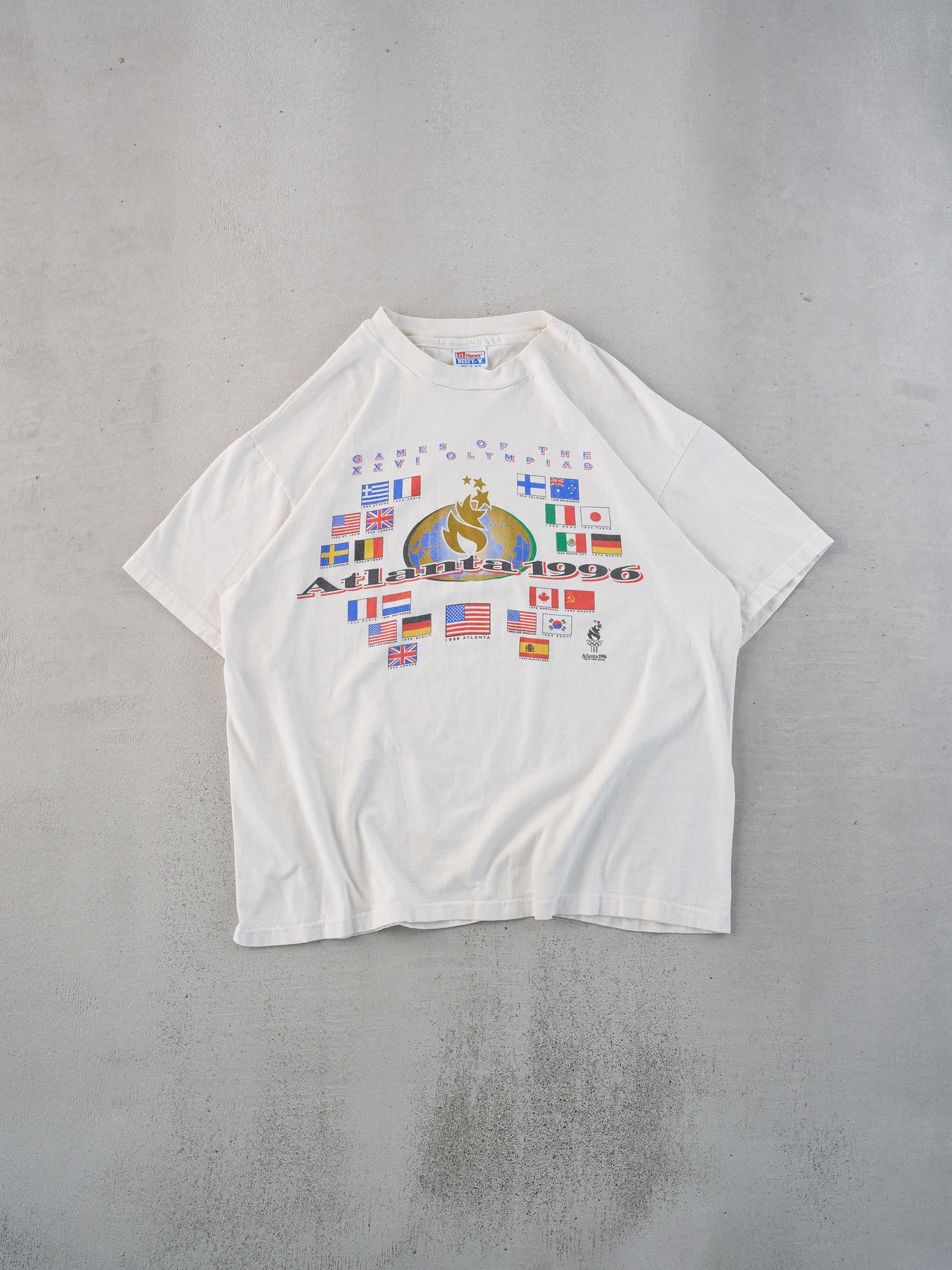 Vintage 96' White Single Stitched Atlanta International Olympics Tee (L)