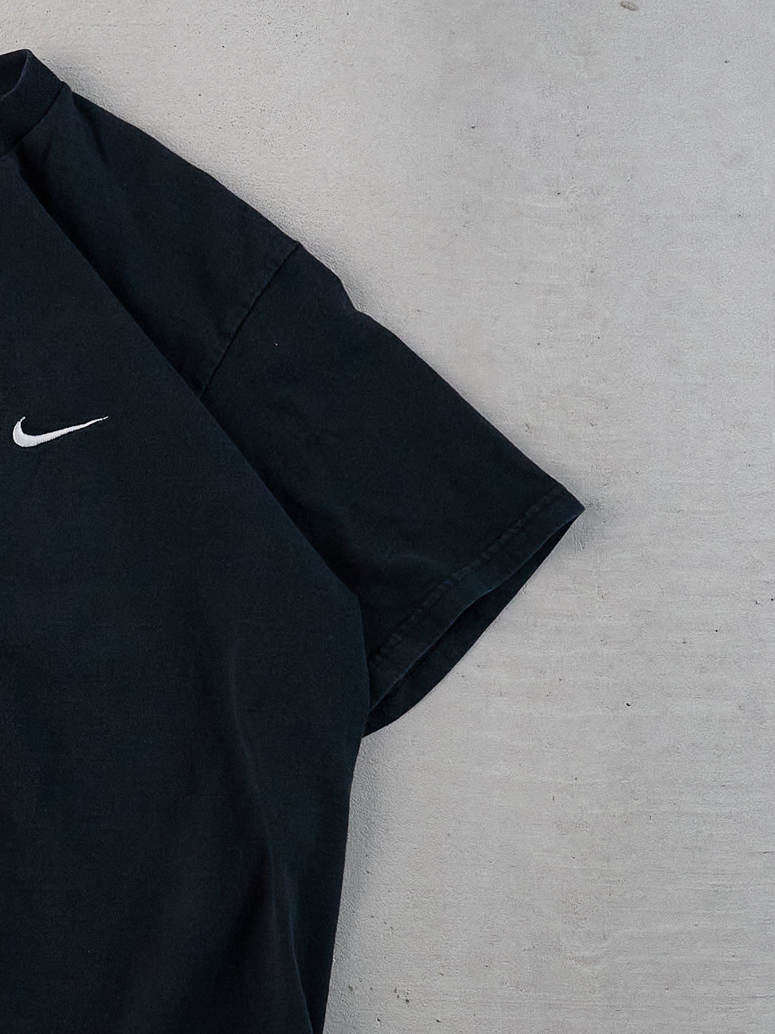Vintage 90s Black Nike Swoosh Blank Tee (M)