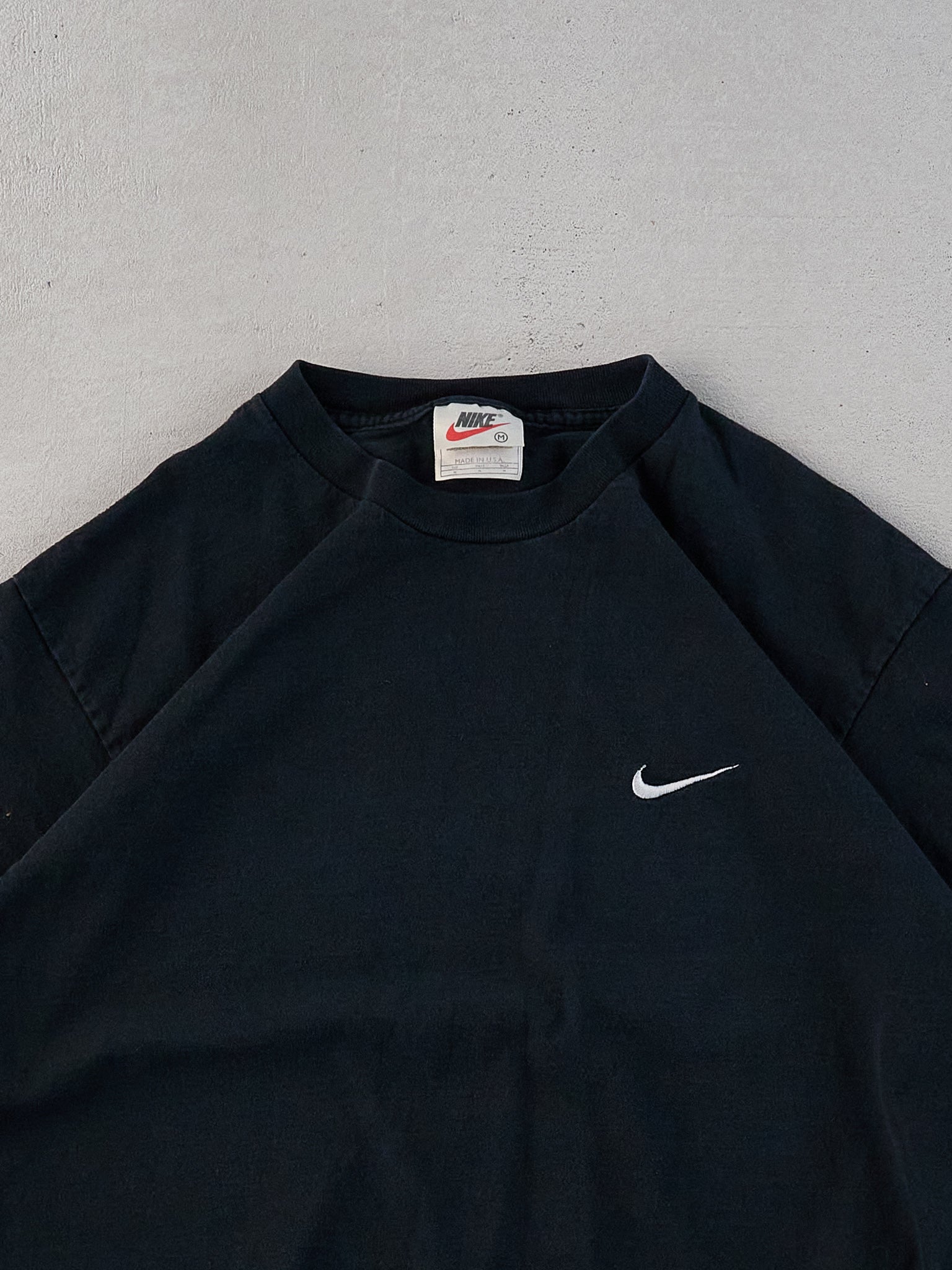 Vintage 90s Black Nike Swoosh Blank Tee (M)