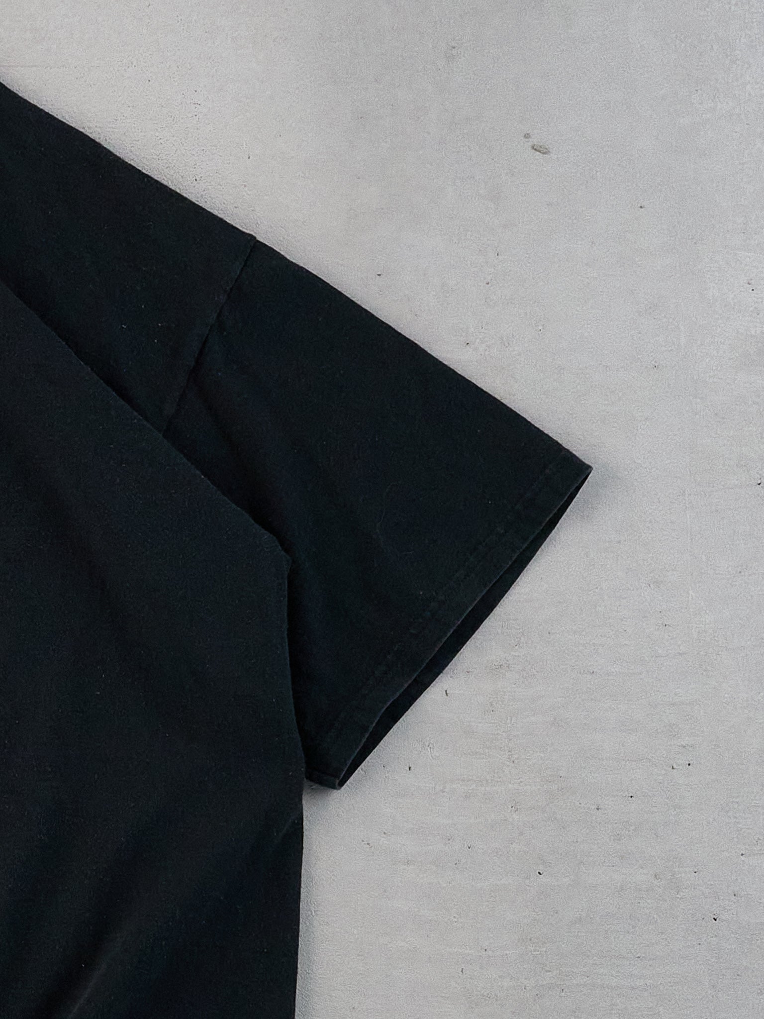 Vintage 90s Black Russell Athletics Blank Tee (L)