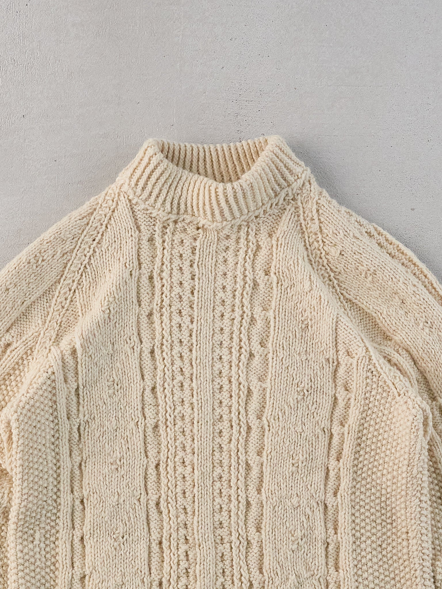 Vintage 80s Cream Knit Patterned Turtleneck (XS)