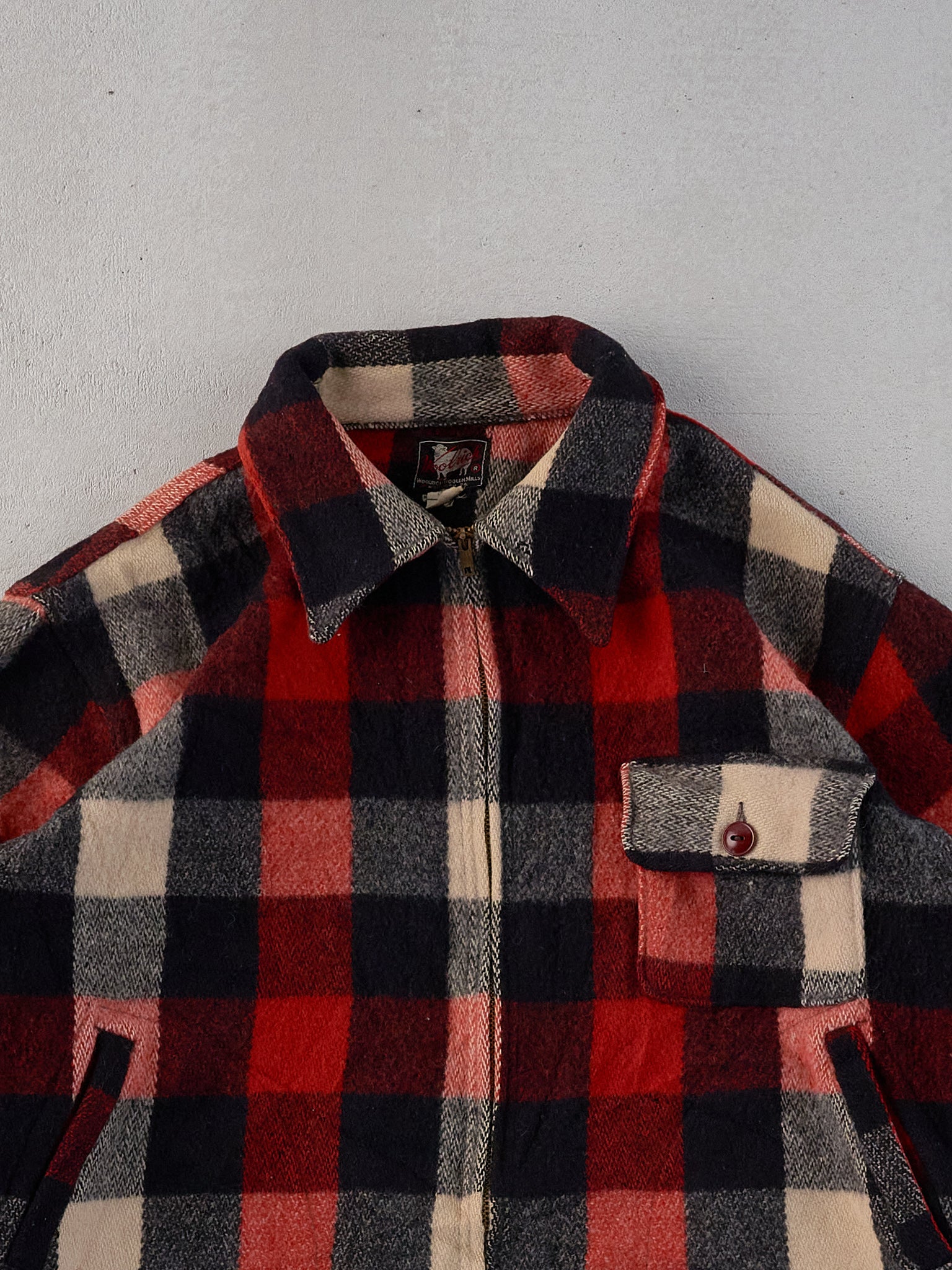 Vintage 90s Red, Black and White Woolrich Plaid Collared Zip Up (M)