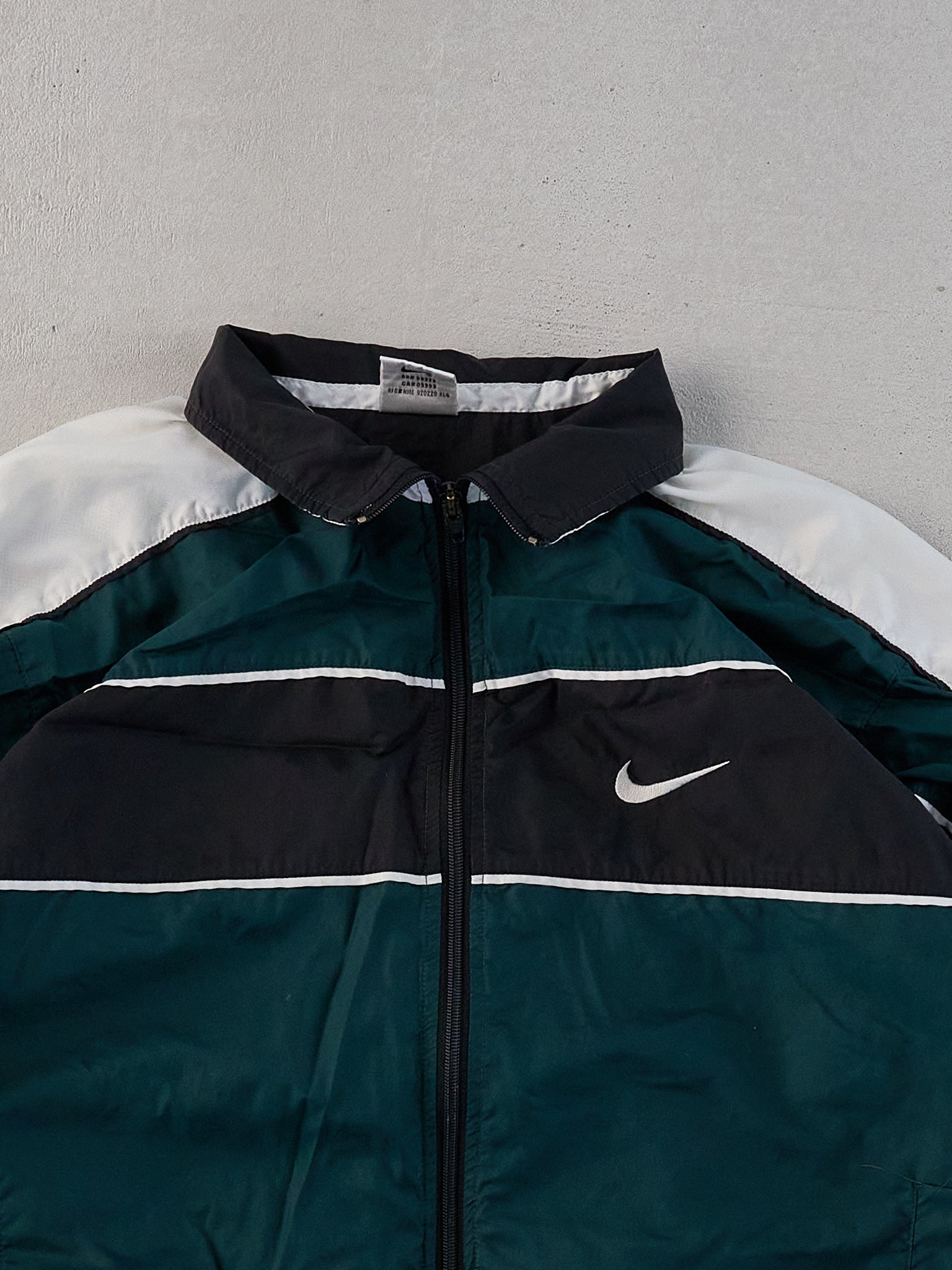 Vintage 90s Green, White and Black Nike Collared Zip Up (S)