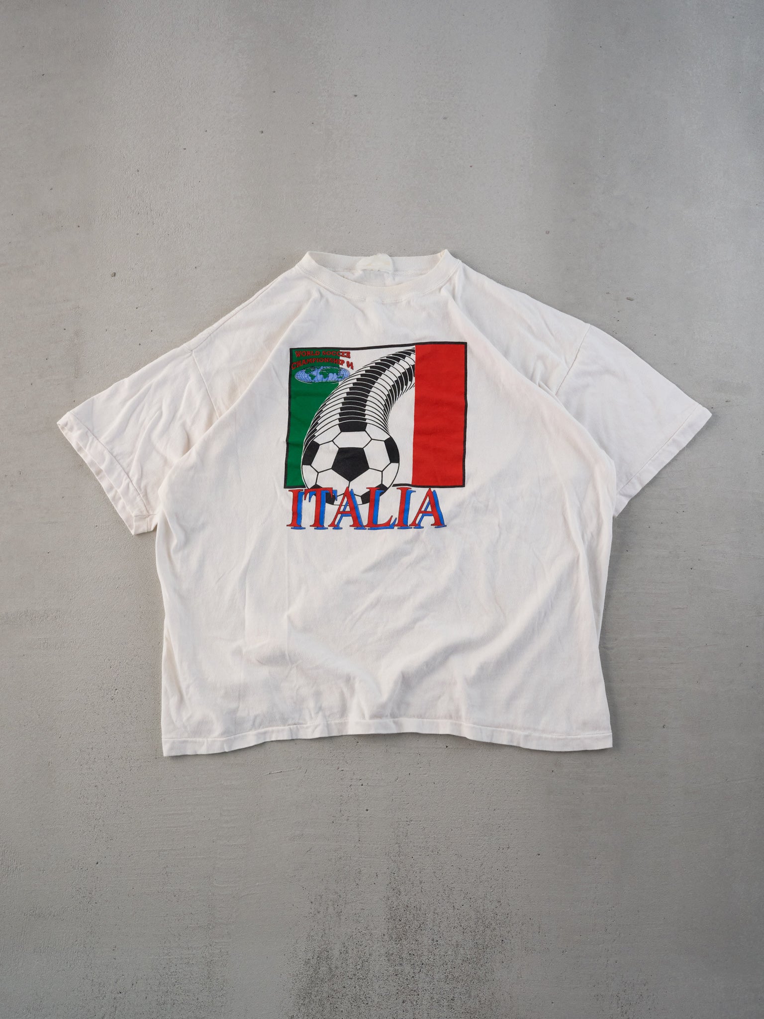 Vintage 94' White Italia World Soccer Championship Single Stitched Graphic Tee (L)