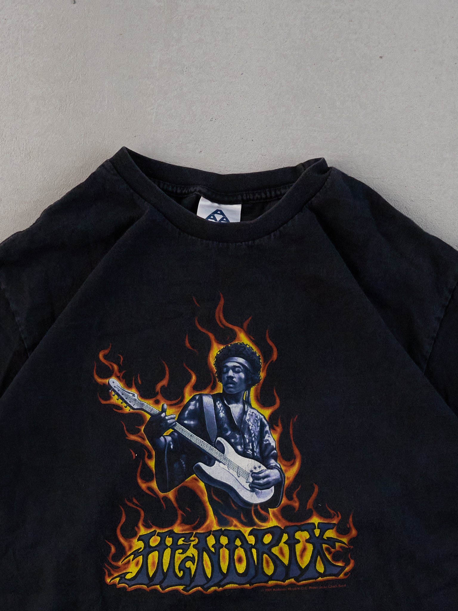 Vintage 04' Black Jimmy Hendricks Graphic Tee (M)