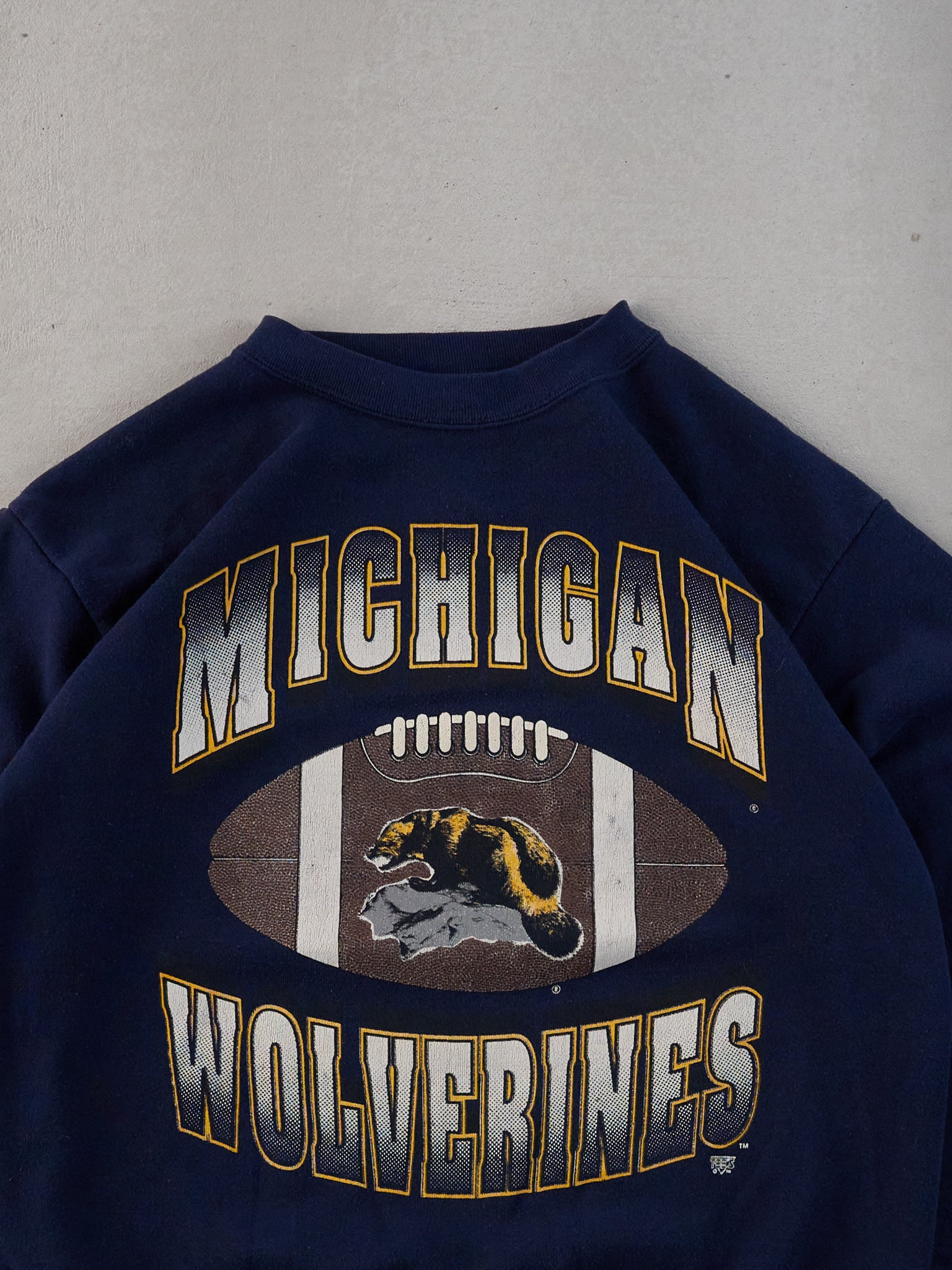 Vintage 90s Navy Blue Michigan Wolverines Football Graphic Crewneck (M)