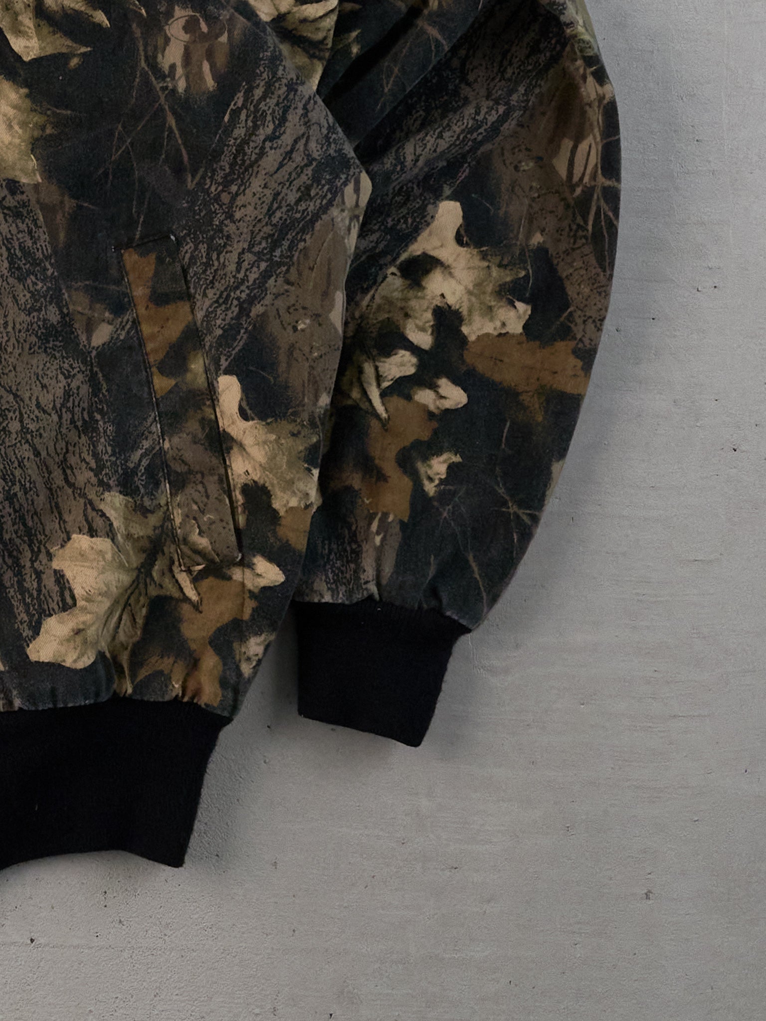 Vintage 90s Green Realtree Camo Light Weight Bomber Jacket (M)