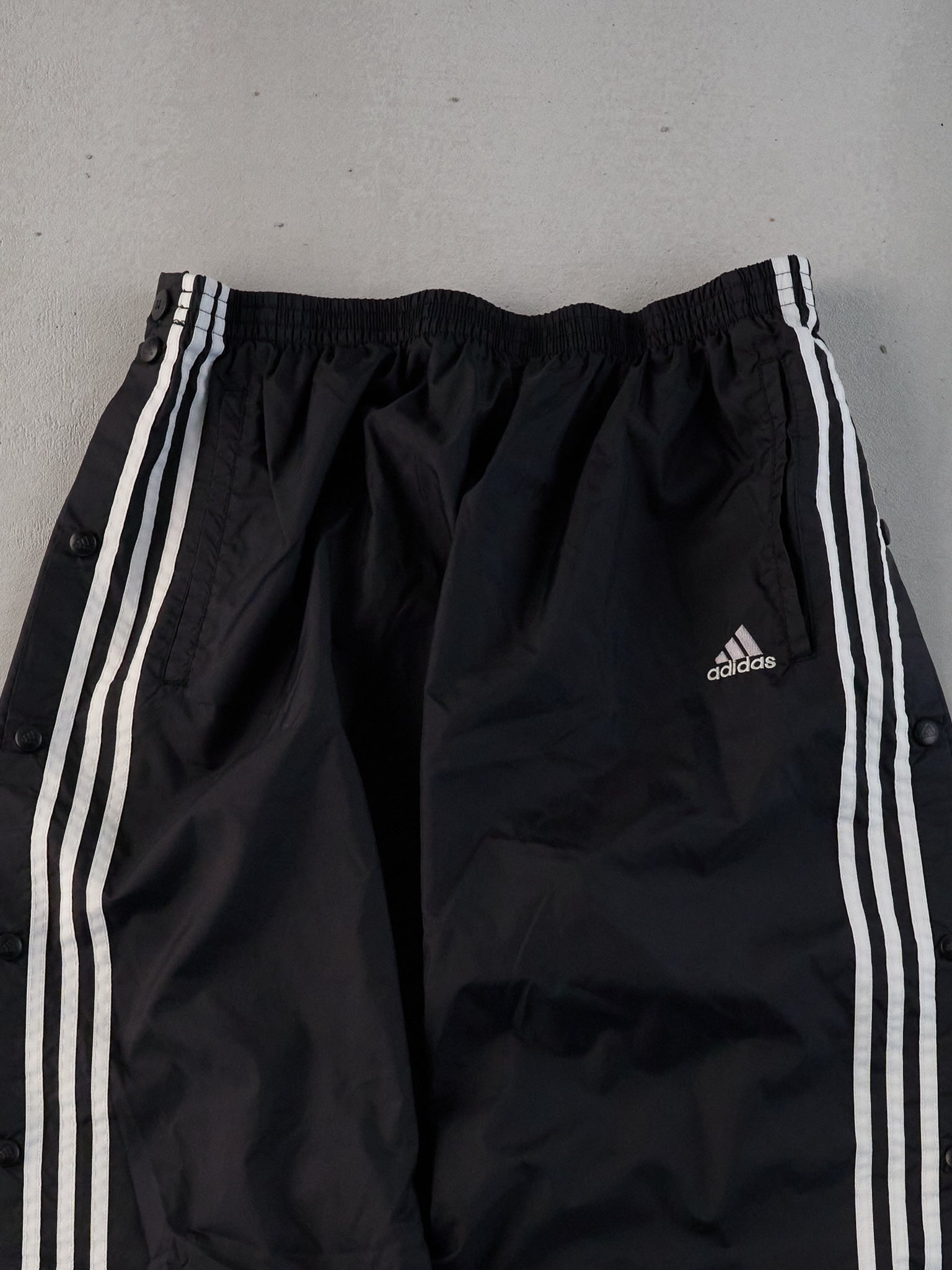 Vintage 90s Black and White Adidas Authentic Track-pants (30x32)