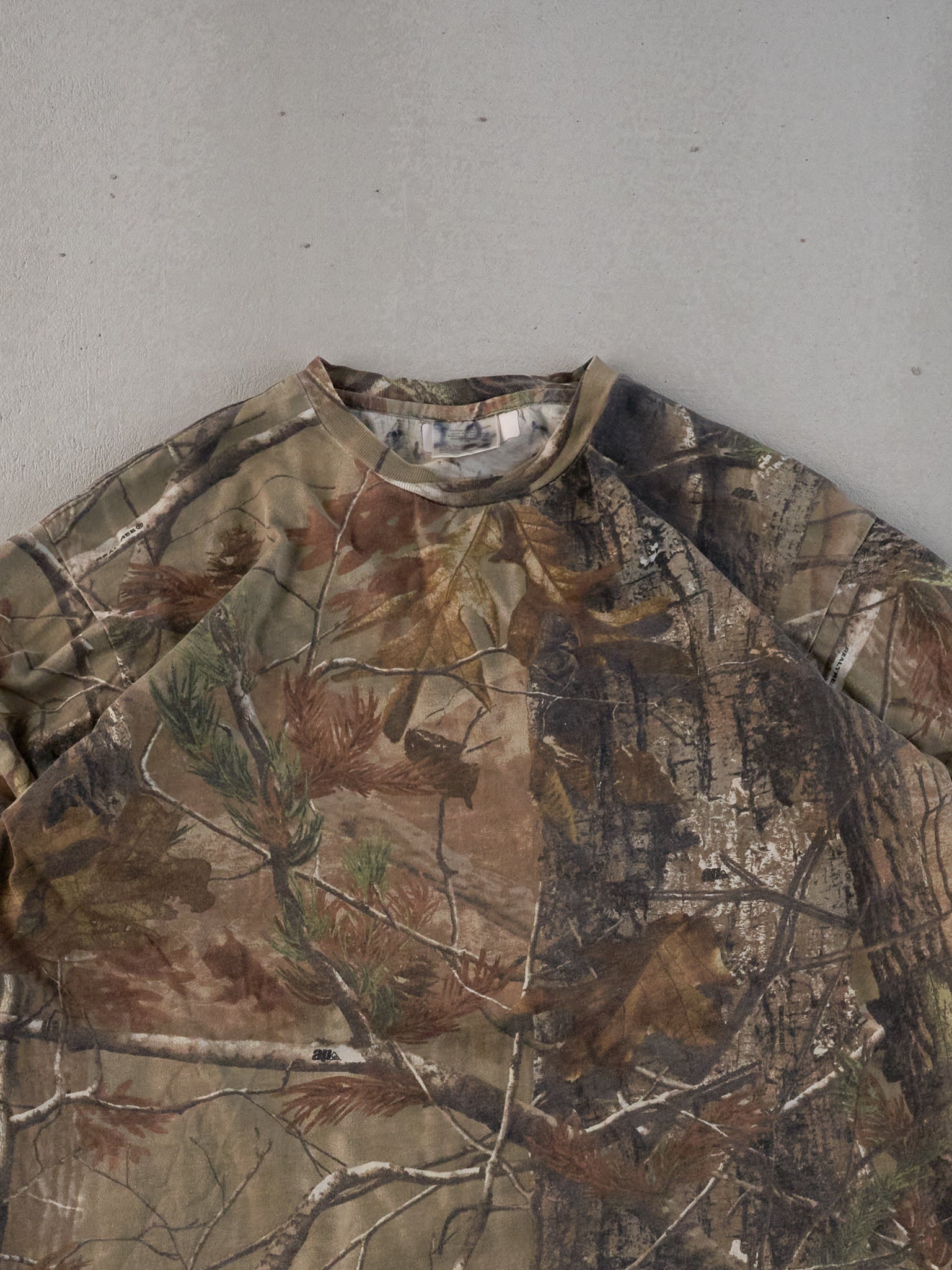 Vintage 90s Green Realtree Camo Long-sleeve (M)