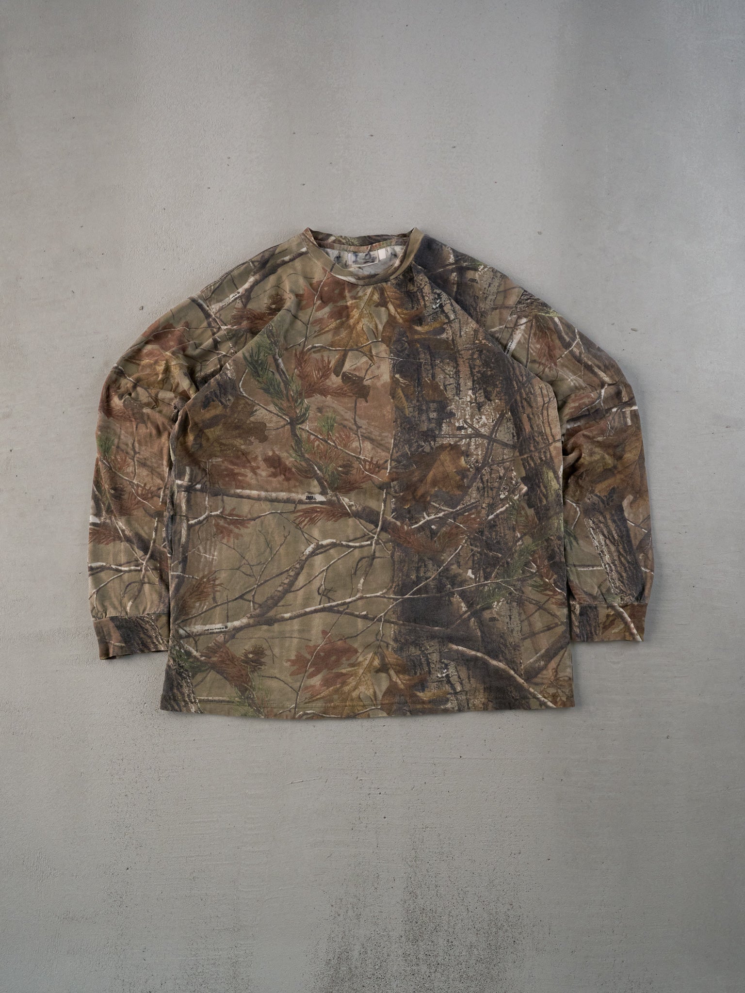 Vintage 90s Green Realtree Camo Long-sleeve (M)