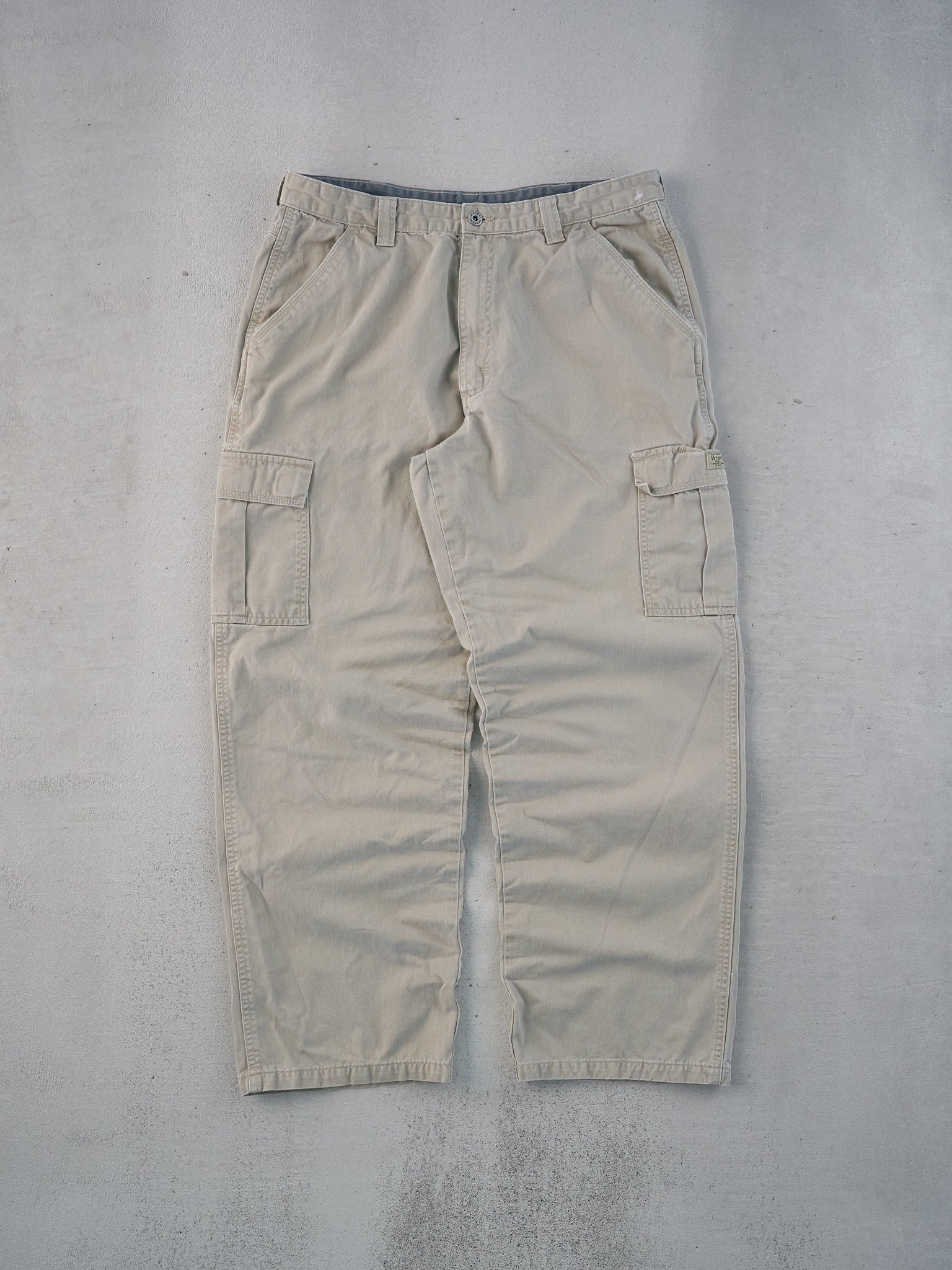 Vintage 90s Beige Wrangler Workwear Cargo Pants (34x30)