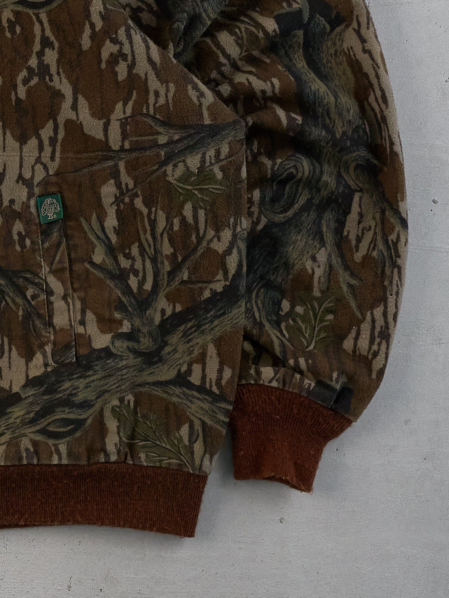 Vintage 90s Green Mossy Oak Realtree Camo Bomber Jacket (XL)