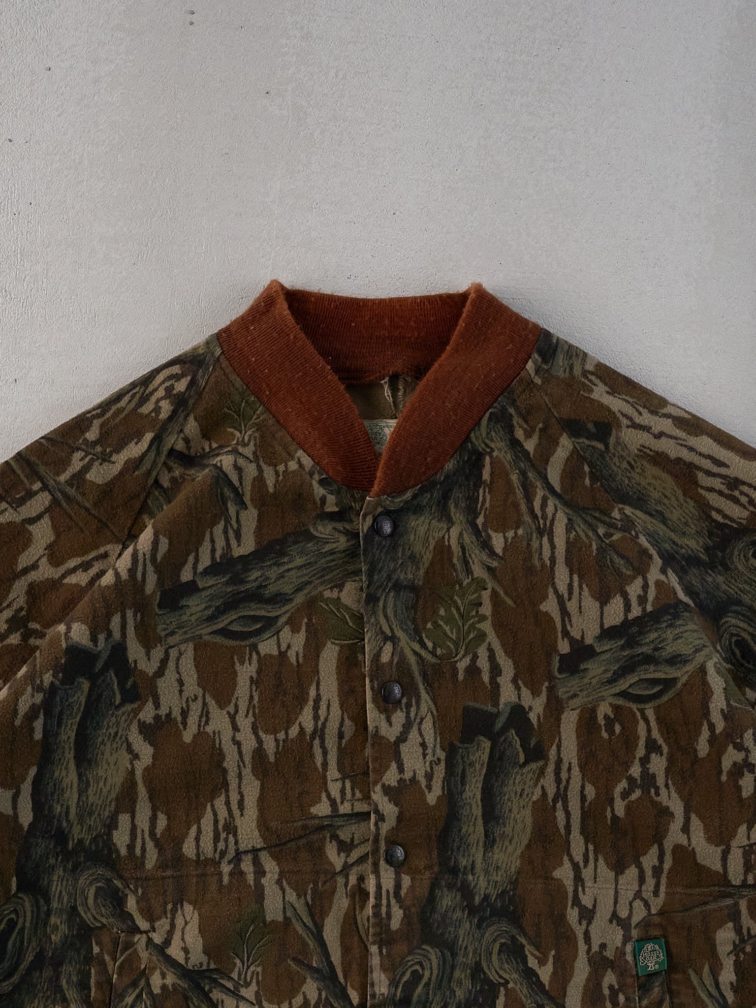 Vintage 90s Green Mossy Oak Realtree Camo Bomber Jacket (XL)