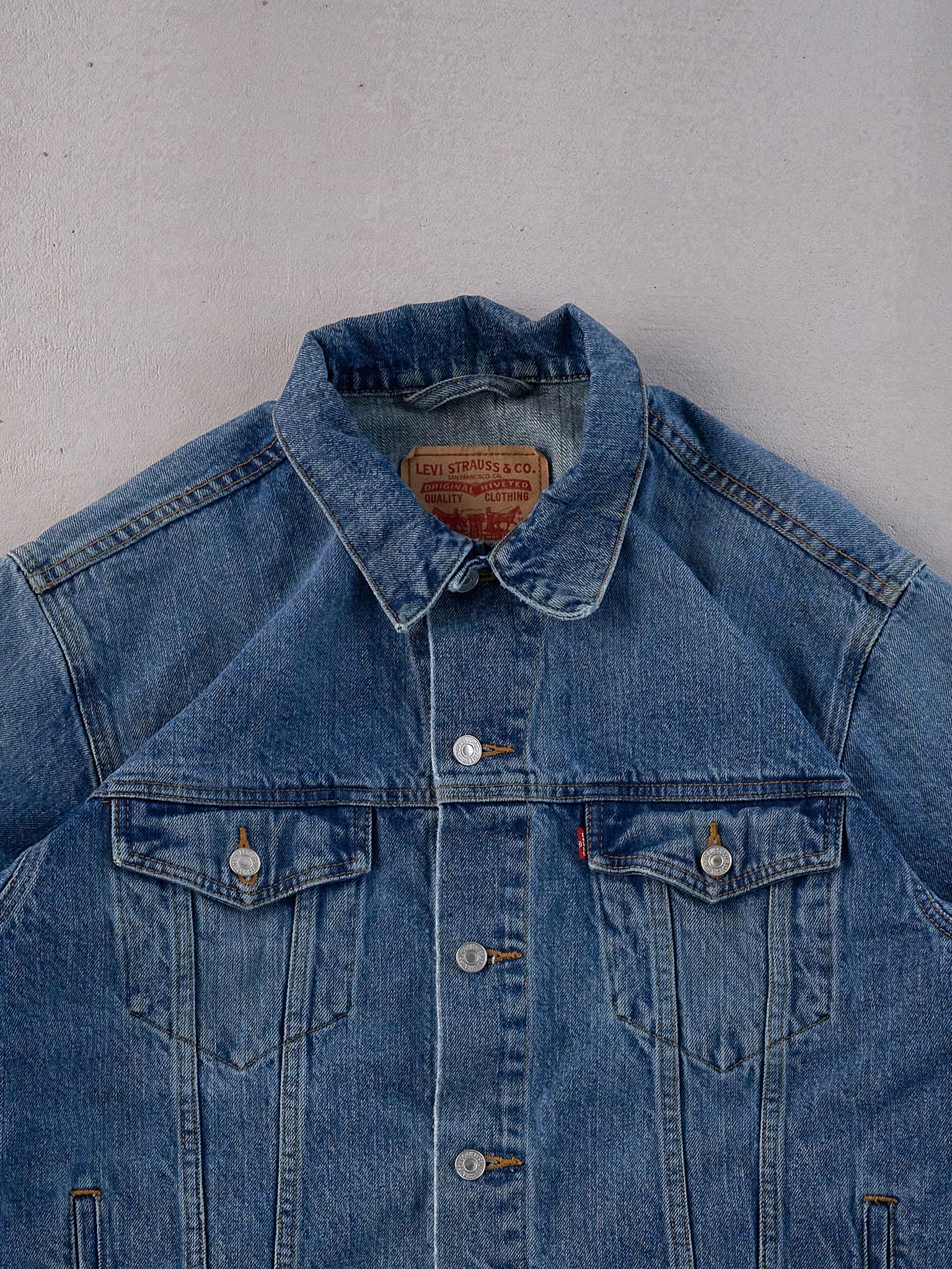 Vintage 90s Blue Levi's Type 3 Denim Jacket (M)